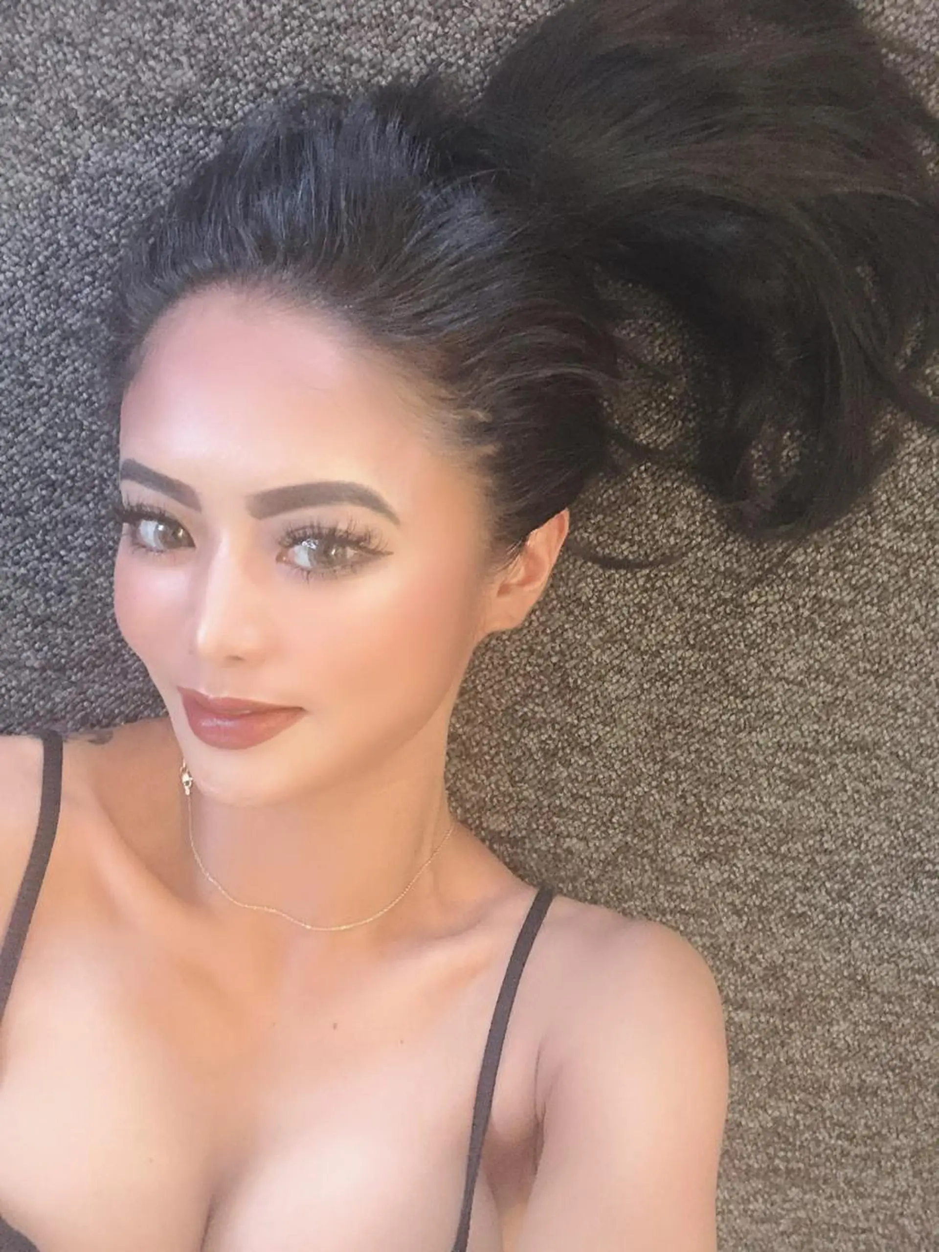 SESUNNY セサ二ー　SAYAのマツエク・マツパデザイン