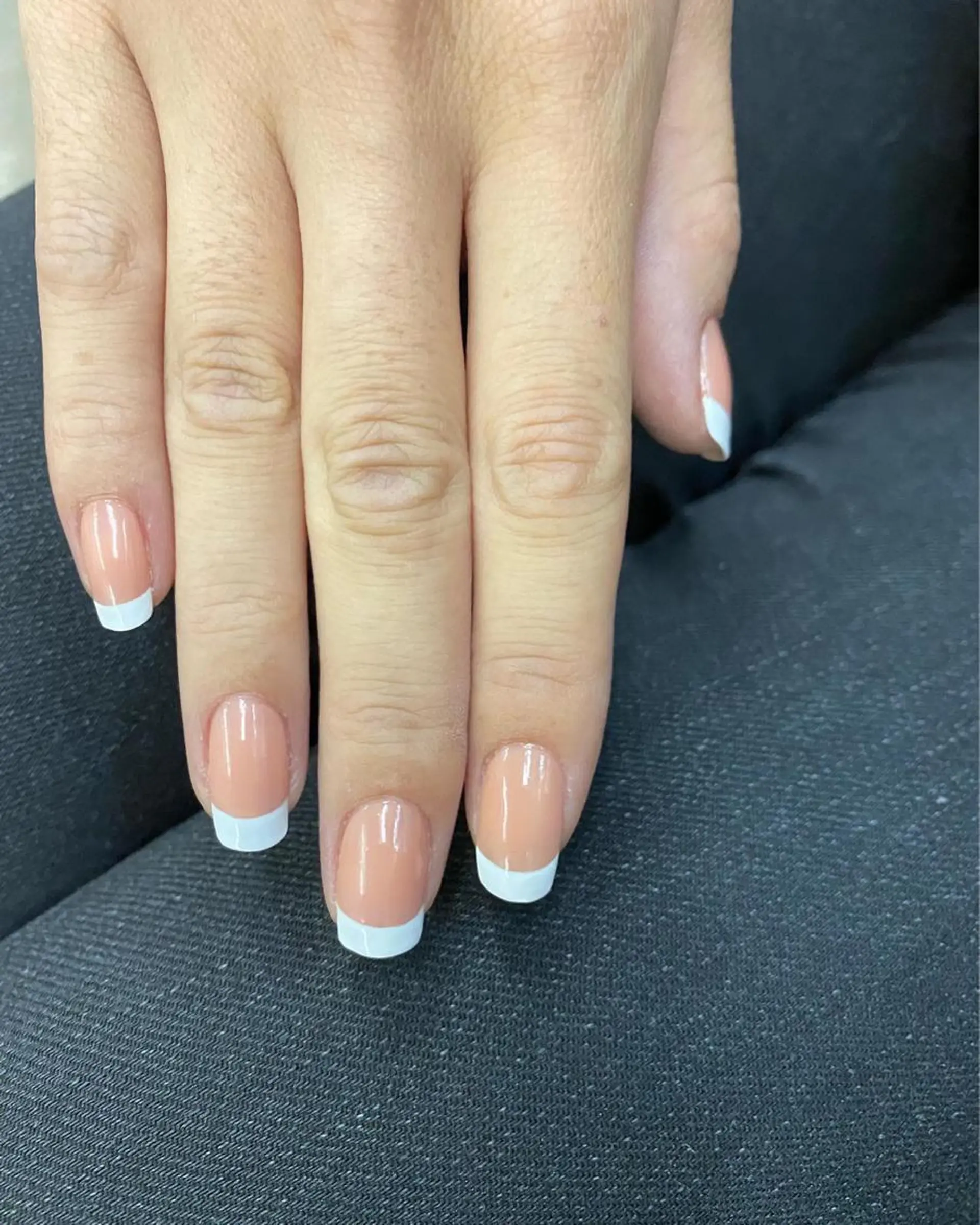 ネイル フレンチネイル ハンドネイル ハンドケア akita kazumiのネイルデザイン