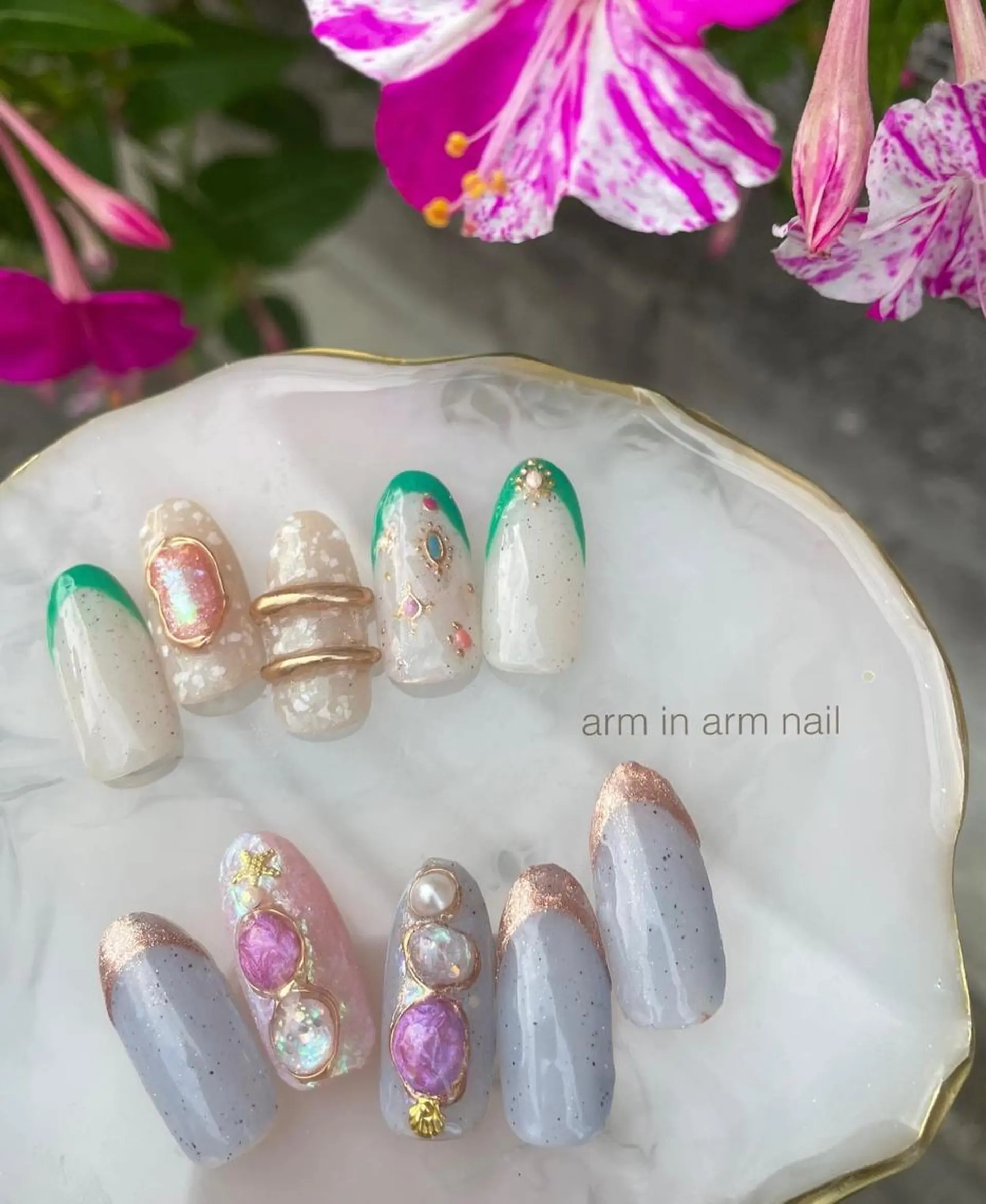 ネイル arm in arm ︎✿Yamamotoのマツエク・マツパデザイン