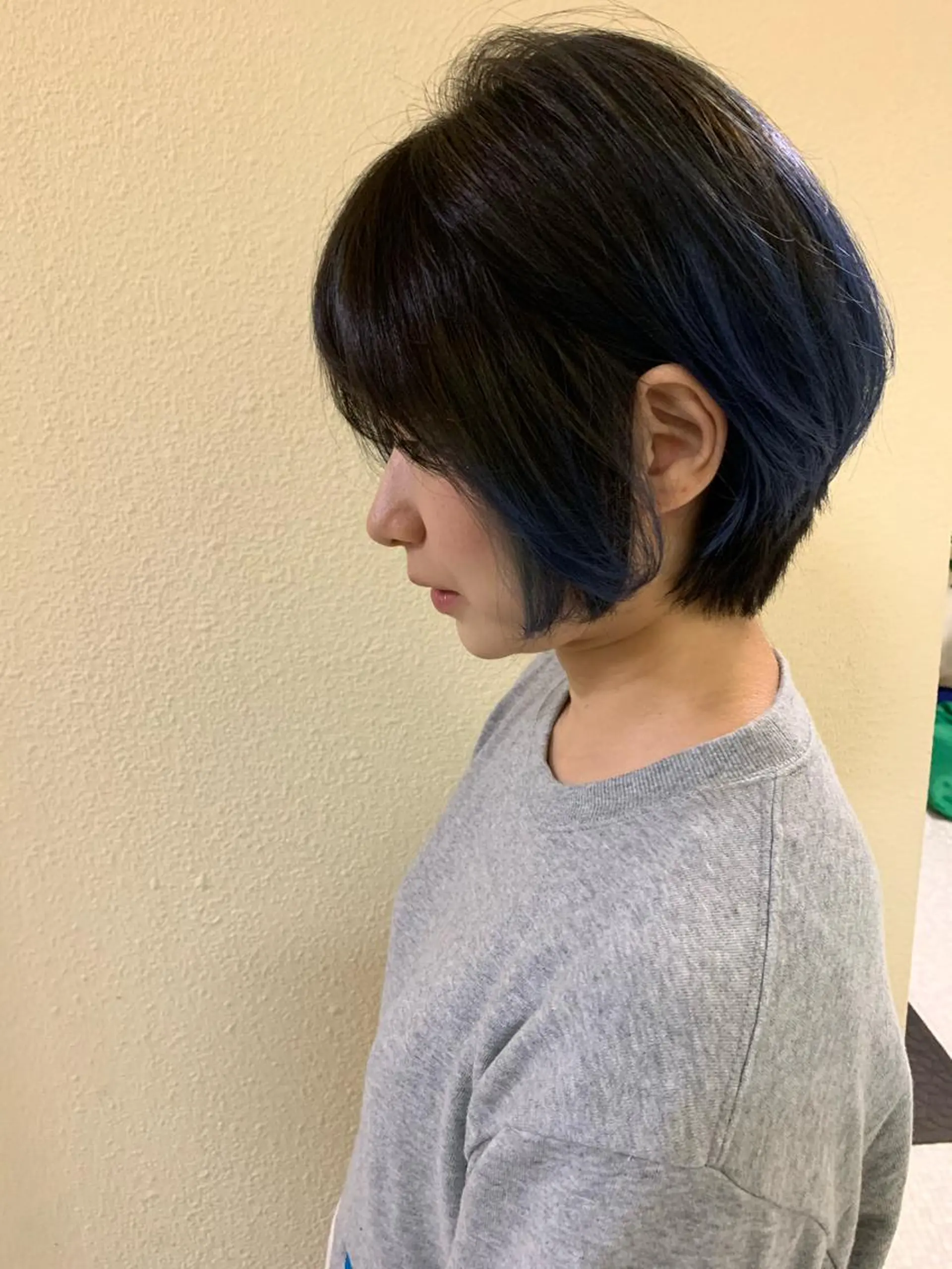 ショート ハンサムショート ハイライト レイヤーカット ショートヘア ヘアカラー Selene hair OSAKAのヘアスタイル