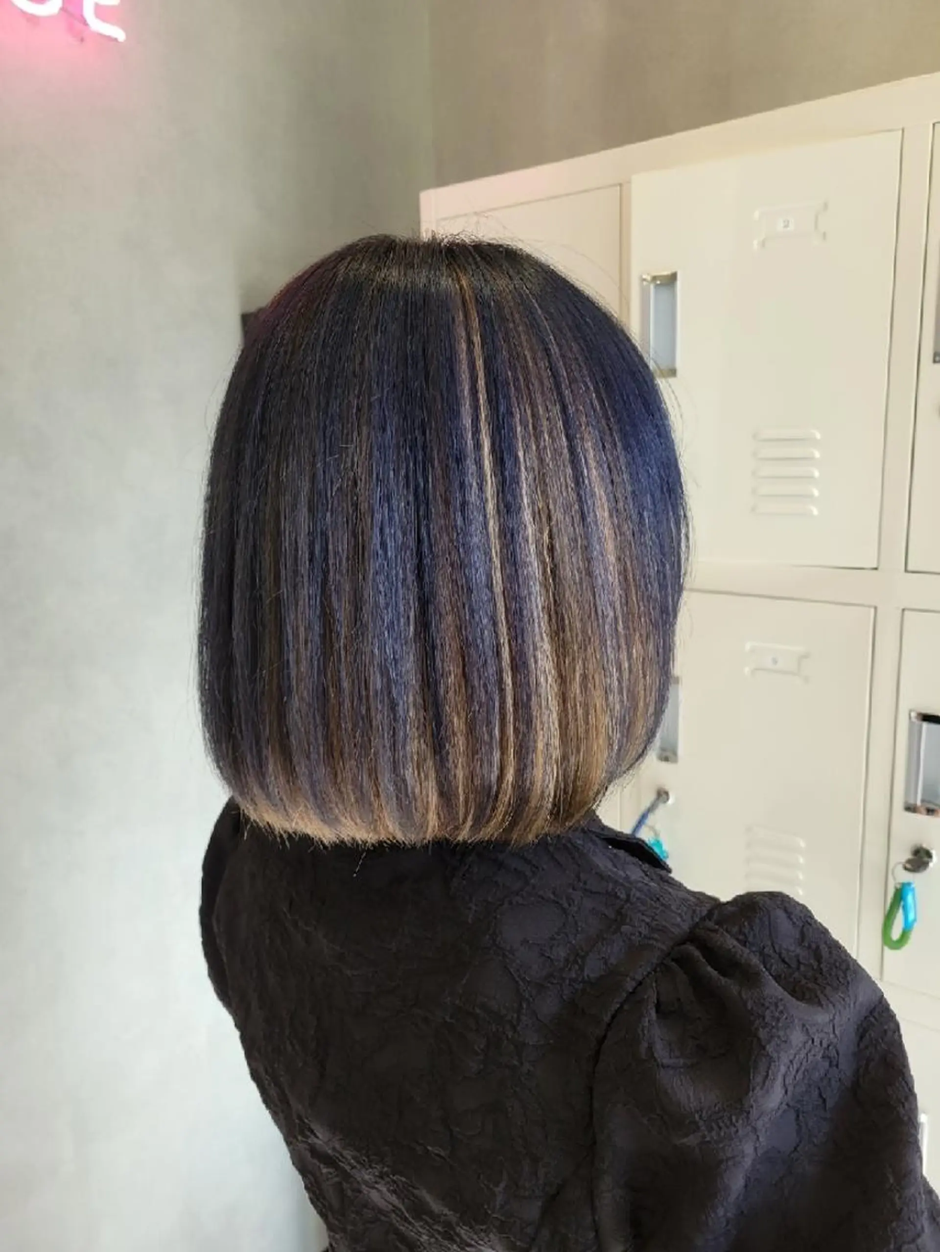 ミディアム カラー ベージュカラー 黒髪 ブルーカラー ブルーブラック ミルクティーベージュ カット ヘアカラー トリートメント レイヤー/ショート /山田譲治✂️のヘアスタイル