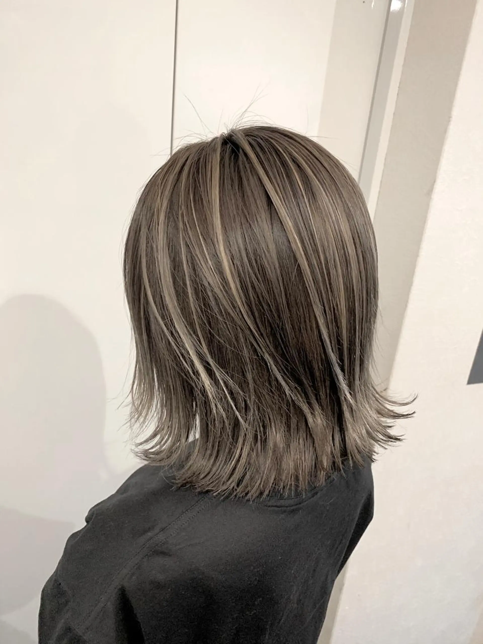 ミディアム 韓国レイヤーカット KOUKIのヘアスタイル