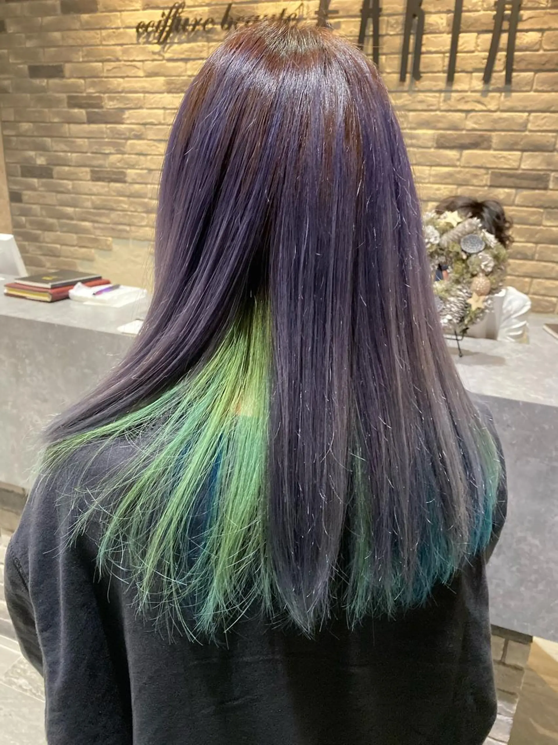 セミロング カラー Kobayashi ハイライト/ショートのヘアスタイル