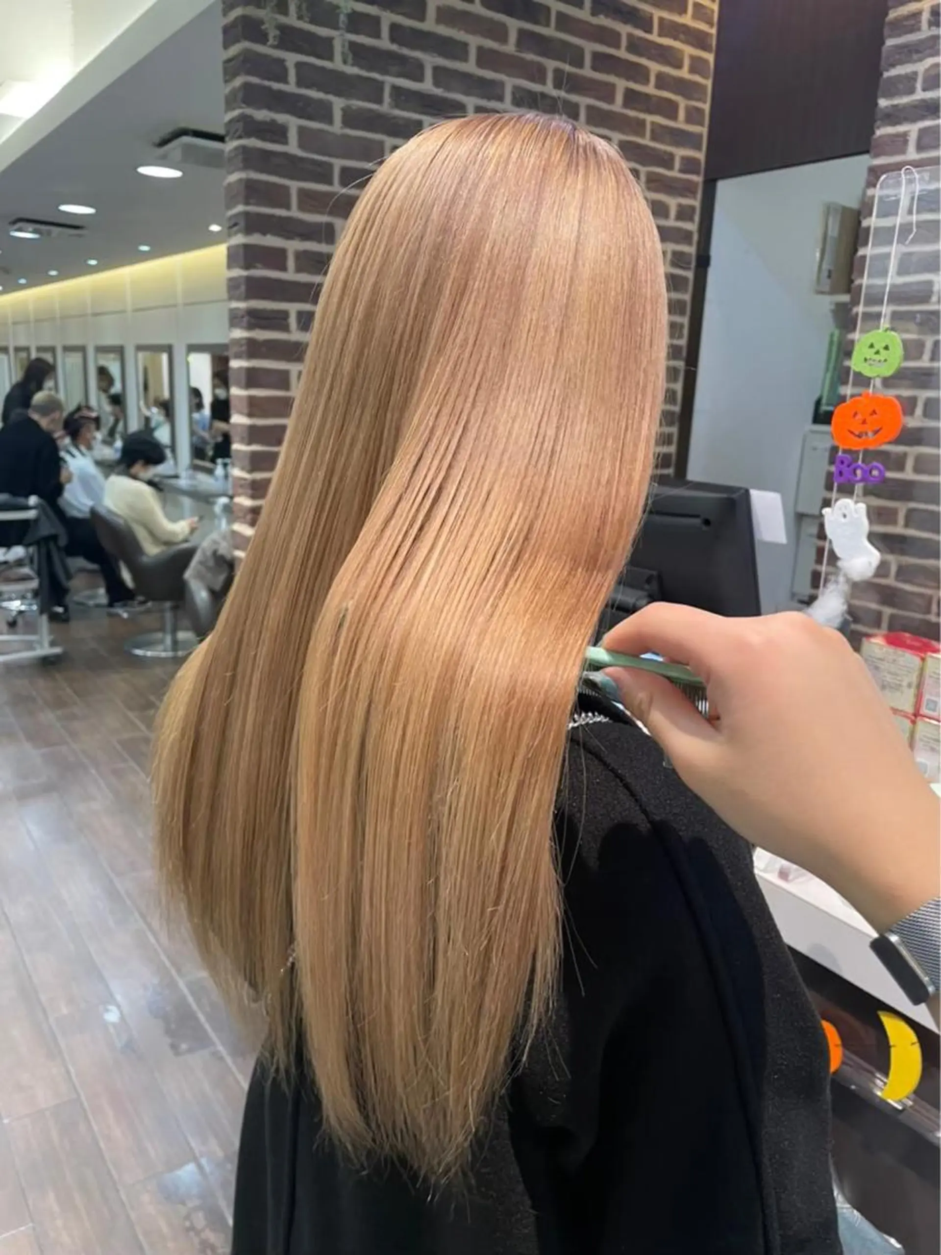 ロング カラー ブリーチ ケアブリーチ 透明感カラー デザインカラー ダブルカラー ヘアカラー トリートメント メンズ特化/マツエク AYAKA🌙のヘアスタイル