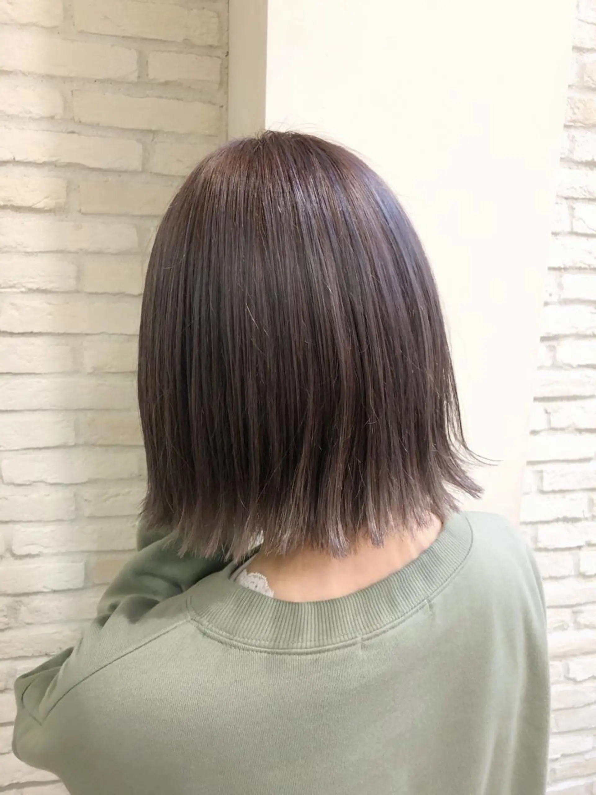 ミディアム カラー グレージュ ラベンダーカラー ラベンダーグレージュ ラベンダーグレー oggi +KENJE所属・大平 美沙のヘアスタイル