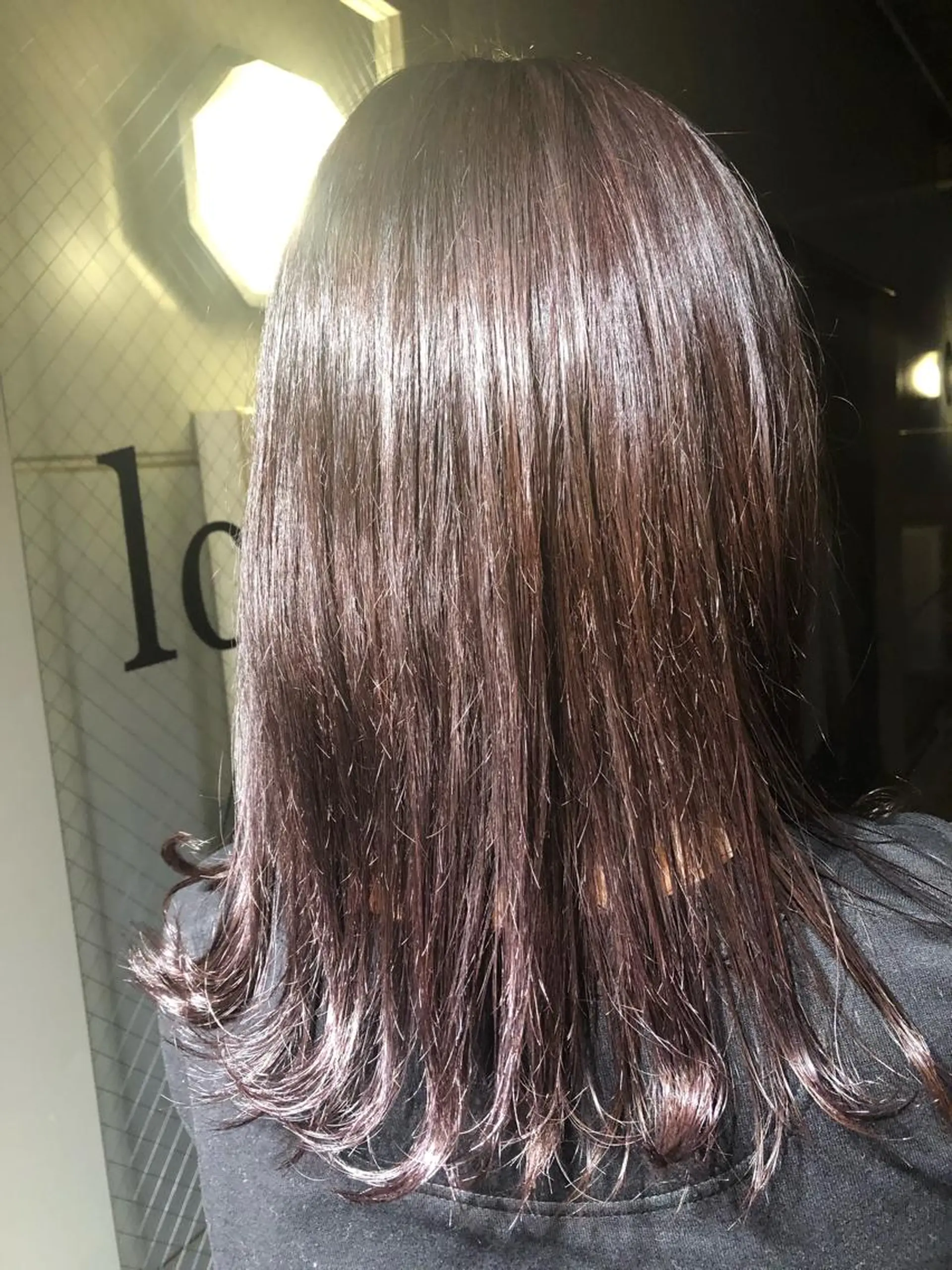 セミロング カラー 黒髪 ブリーチ パーマ美容師 hanaのヘアスタイル