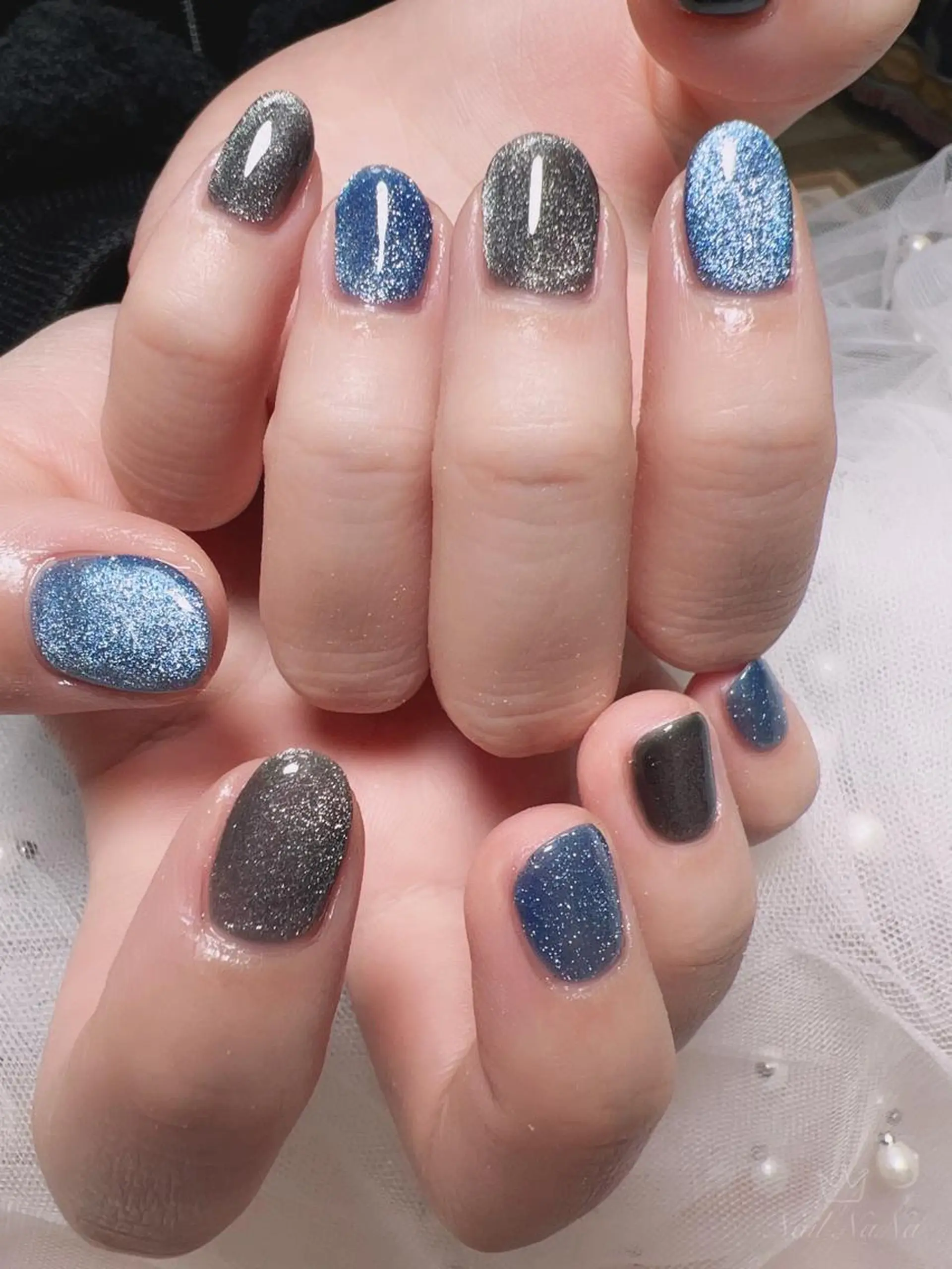 ショート カラー ネイル ブルー マグネットネイル ハンドネイル Nail NaNaのネイルデザイン