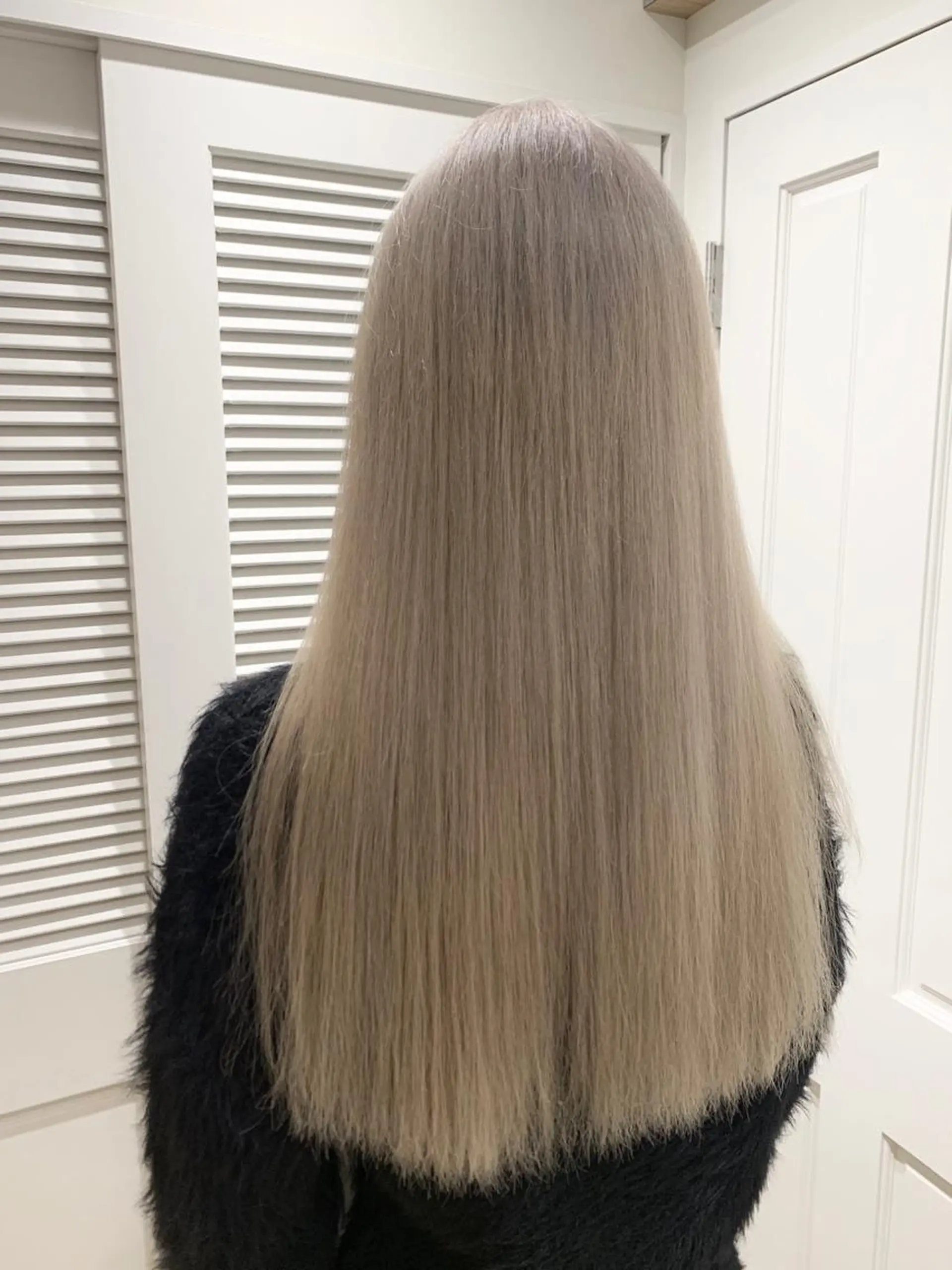 ロング 渋谷ハイトーン/ デザインカラー阿部のヘアスタイル