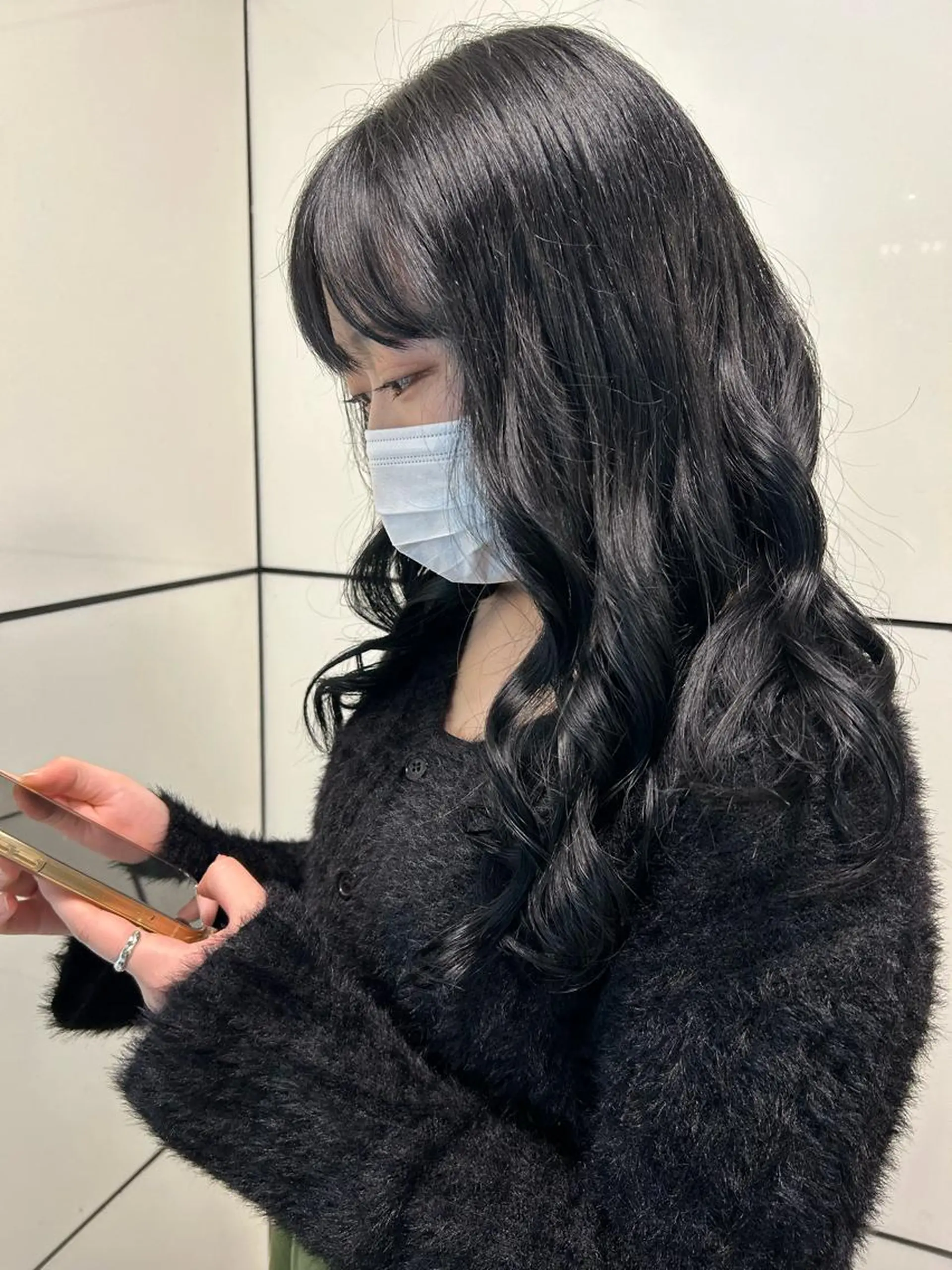ロング カラー 黒髪 ブルーカラー ブルーブラック ハイトーンカラー 学生 🦋sana🦋 似合わせカット✁のヘアスタイル