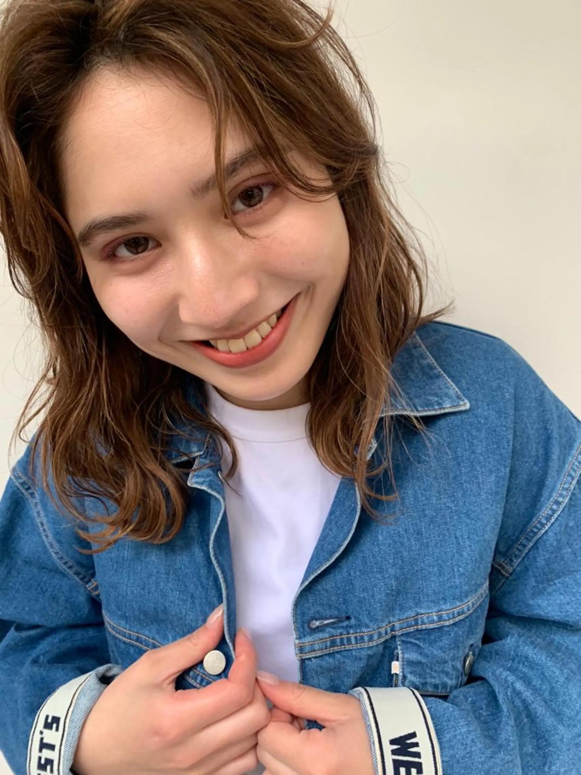 ミディアム パーマ カラー キッズ 子どものヘアアレンジ ミディアムパーマ ダブルカラー グラデーションカラー ハイライトカラー CEINE【セーヌ】 三軒茶屋のヘアスタイル