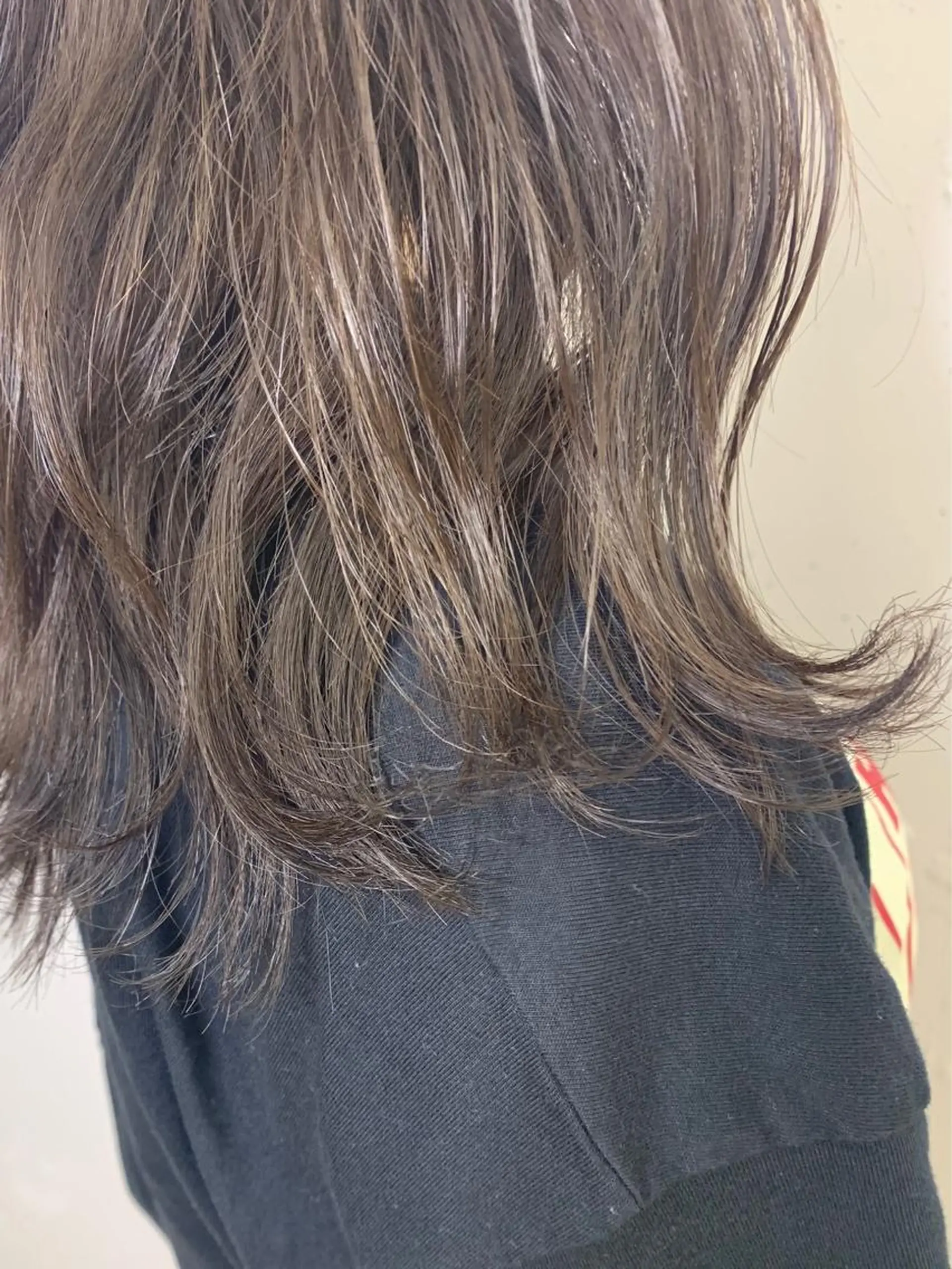 ミディアム カラー raika .のヘアスタイル