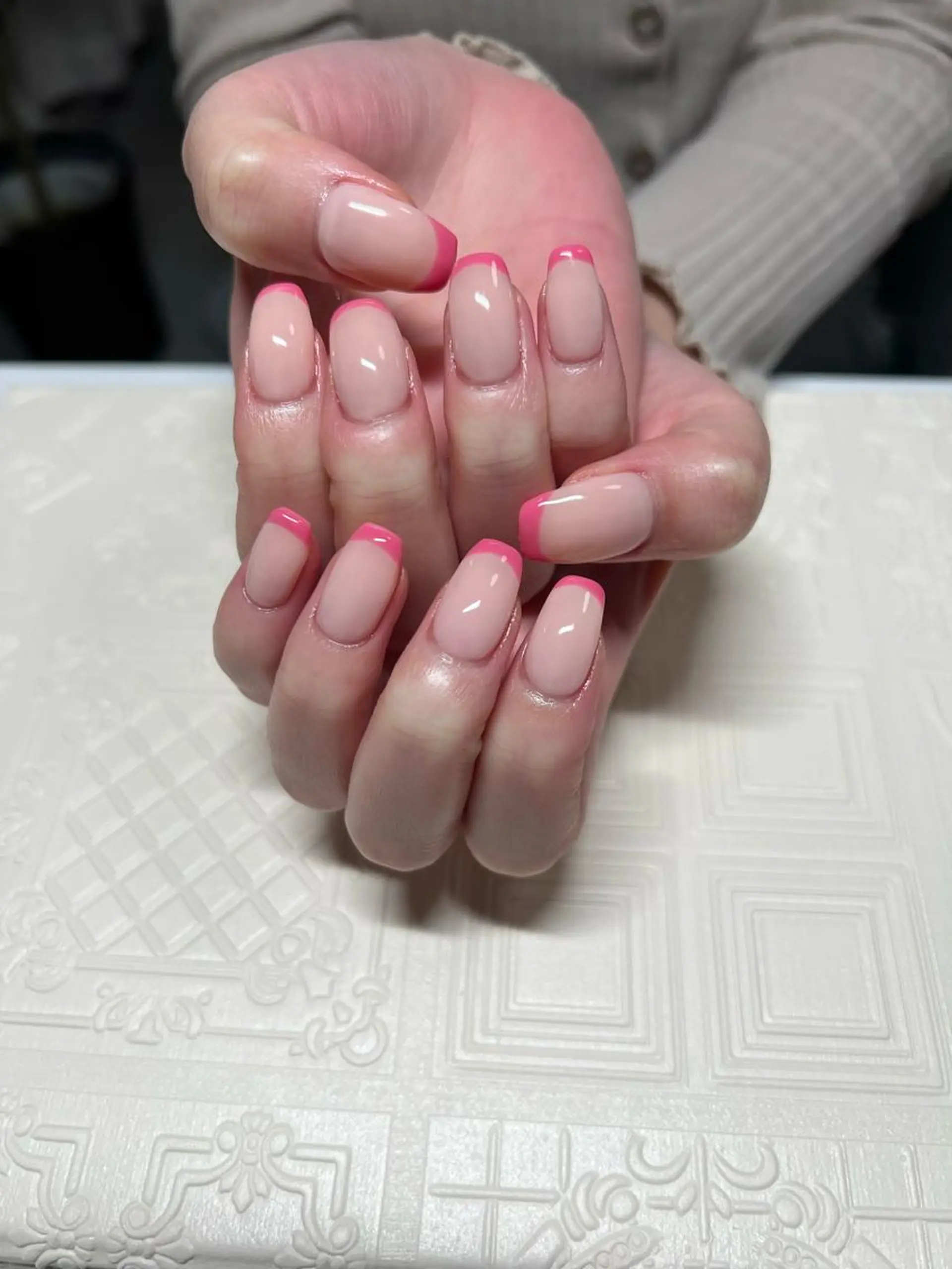 ミディアム 渋谷　Laugh 8301のネイルデザイン