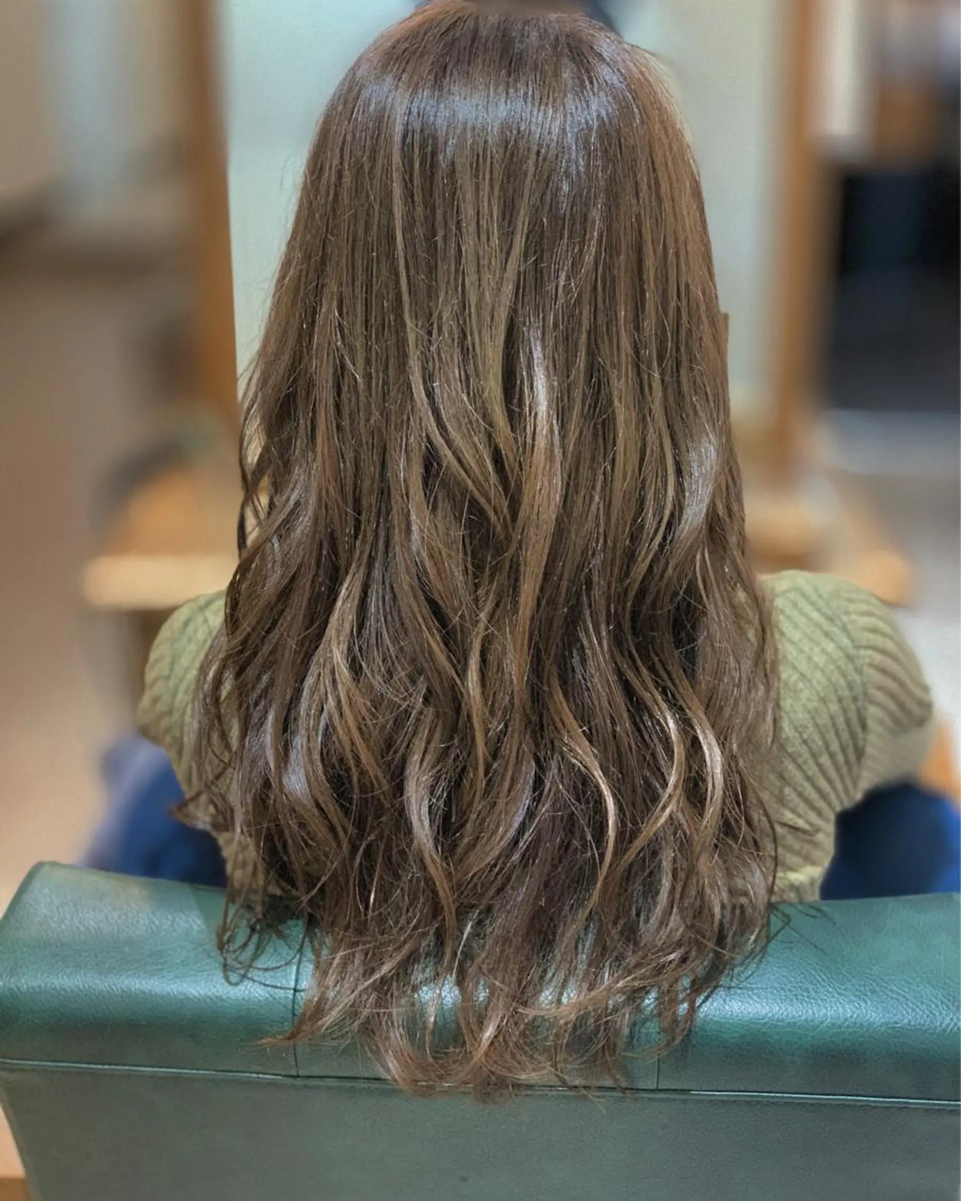 ロング カラー パーマ カット ヘアカラー 碓井 美雪のヘアスタイル