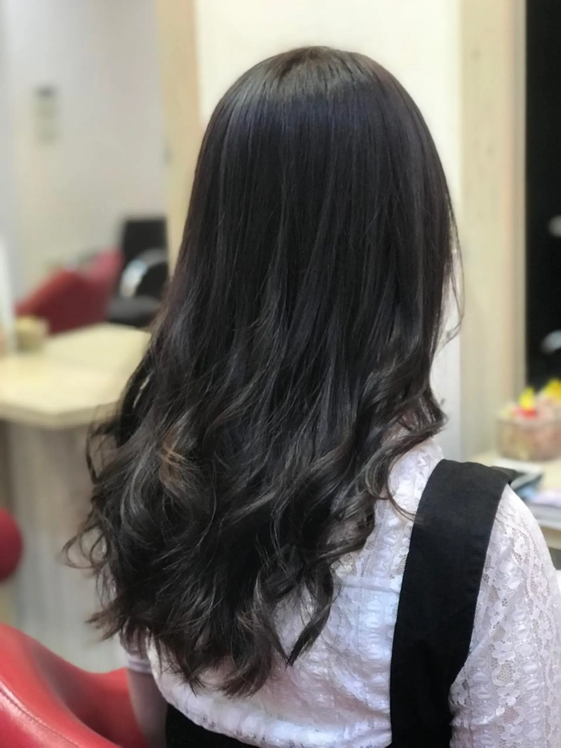 ロング カラー 渋谷宮益坂 omoのヘアスタイル