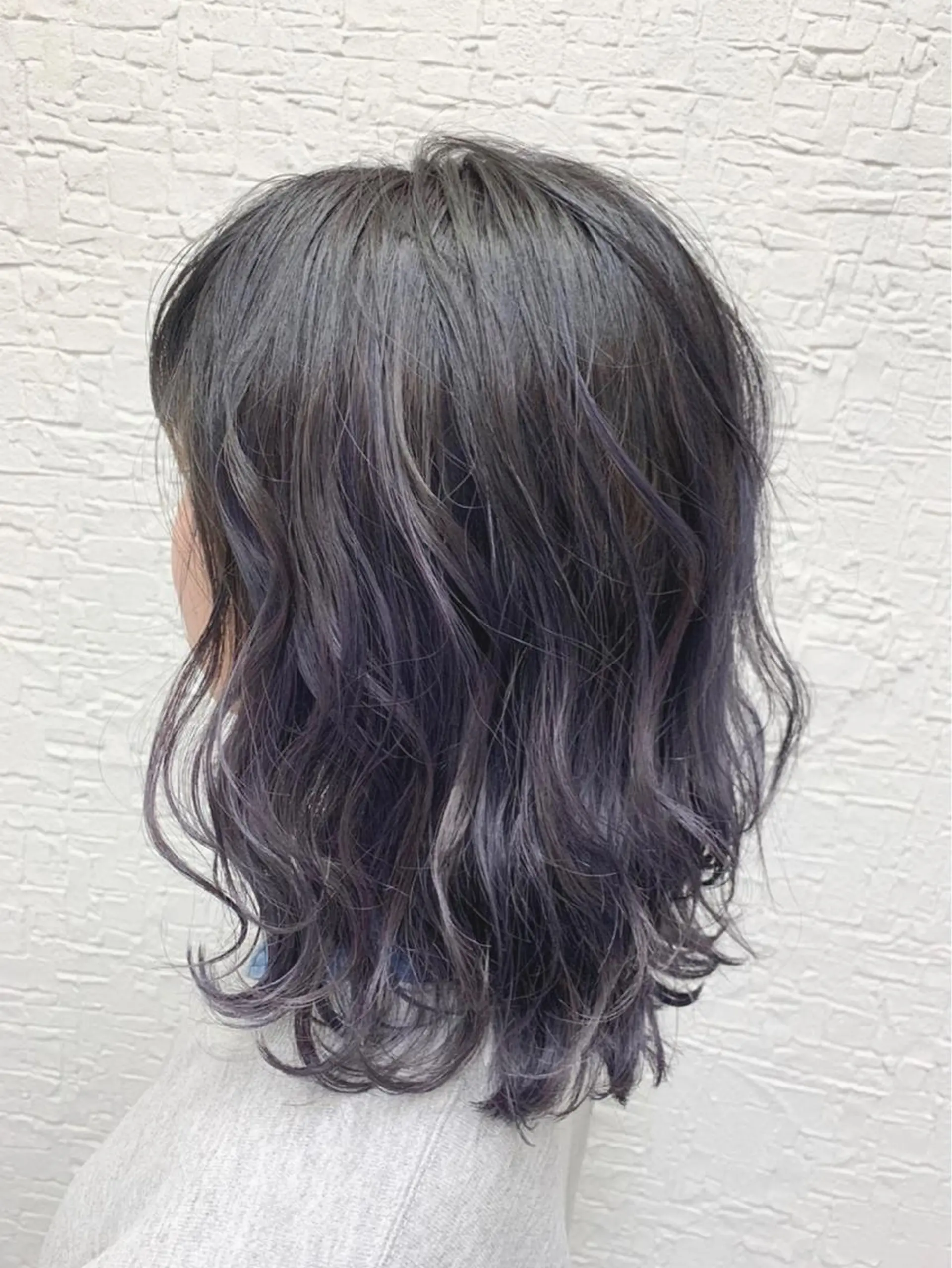 ミディアム ヘアカラー 須佐 勝也のヘアスタイル