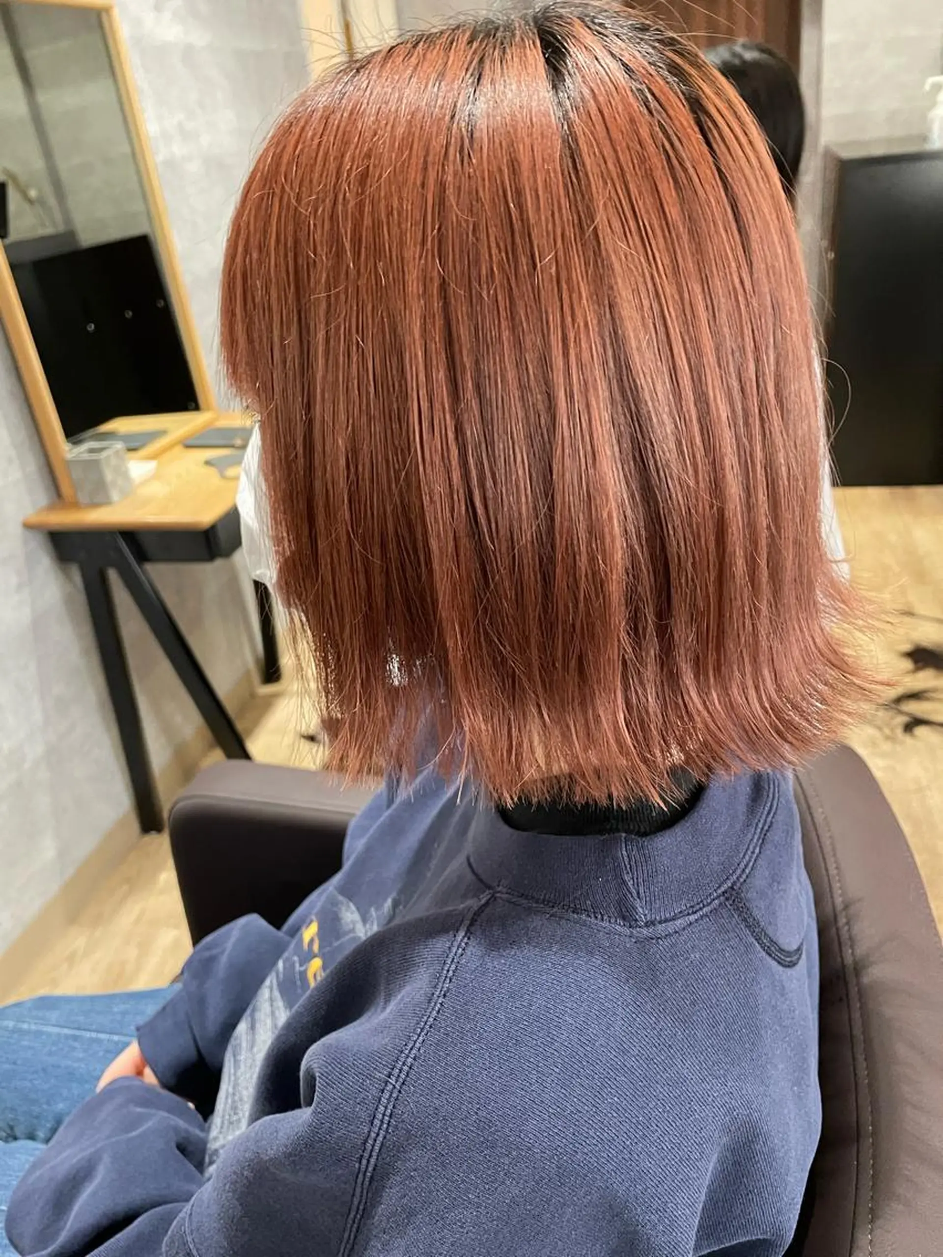 ミディアム カラー ベージュカラー ブリーチ ピンクカラー ピンクベージュ ヘアカラー トリートメント 月200名以上担当 六甲徒歩30秒のヘアスタイル