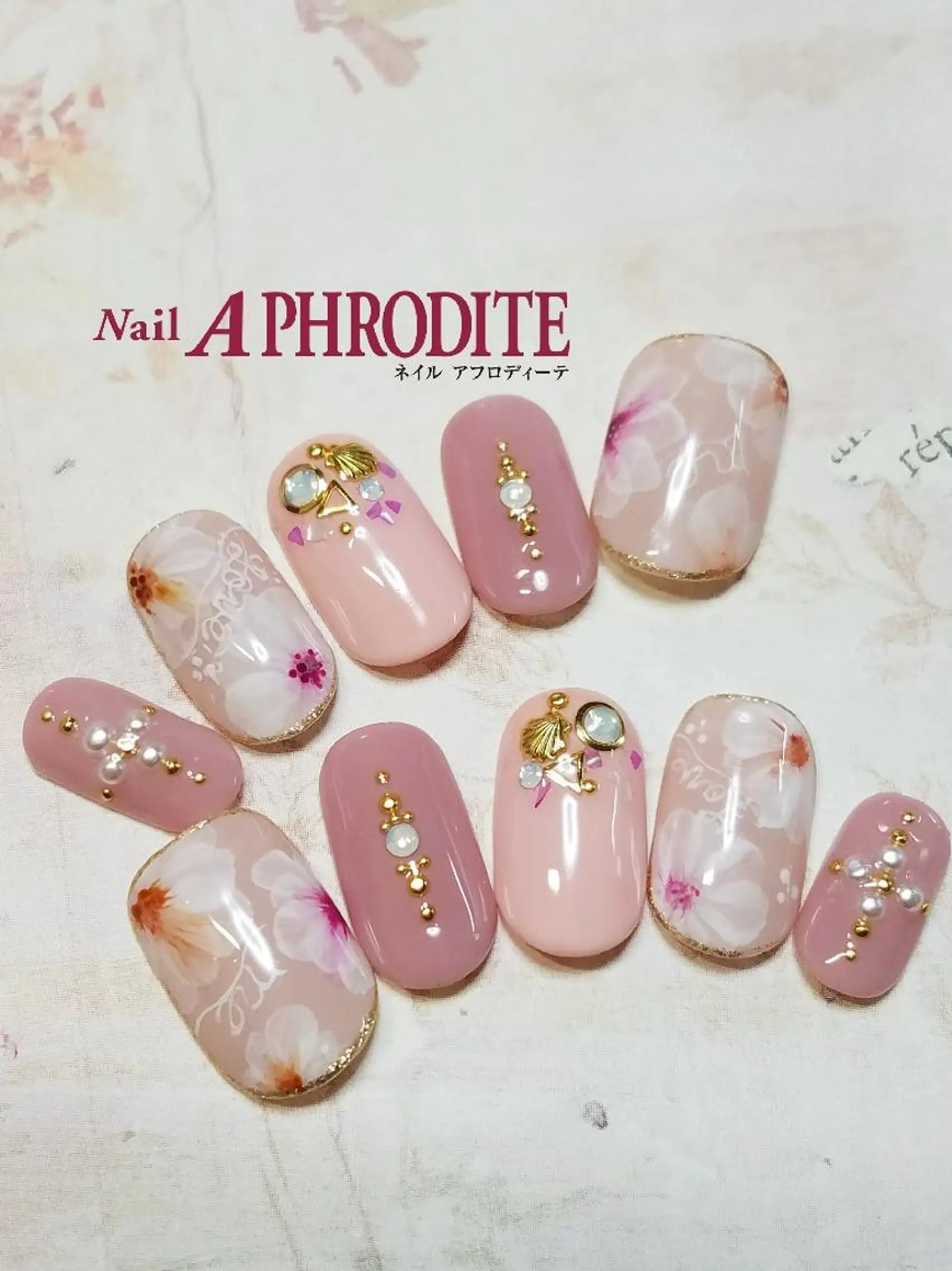 ネイル Nail  Aphroditeのネイルデザイン
