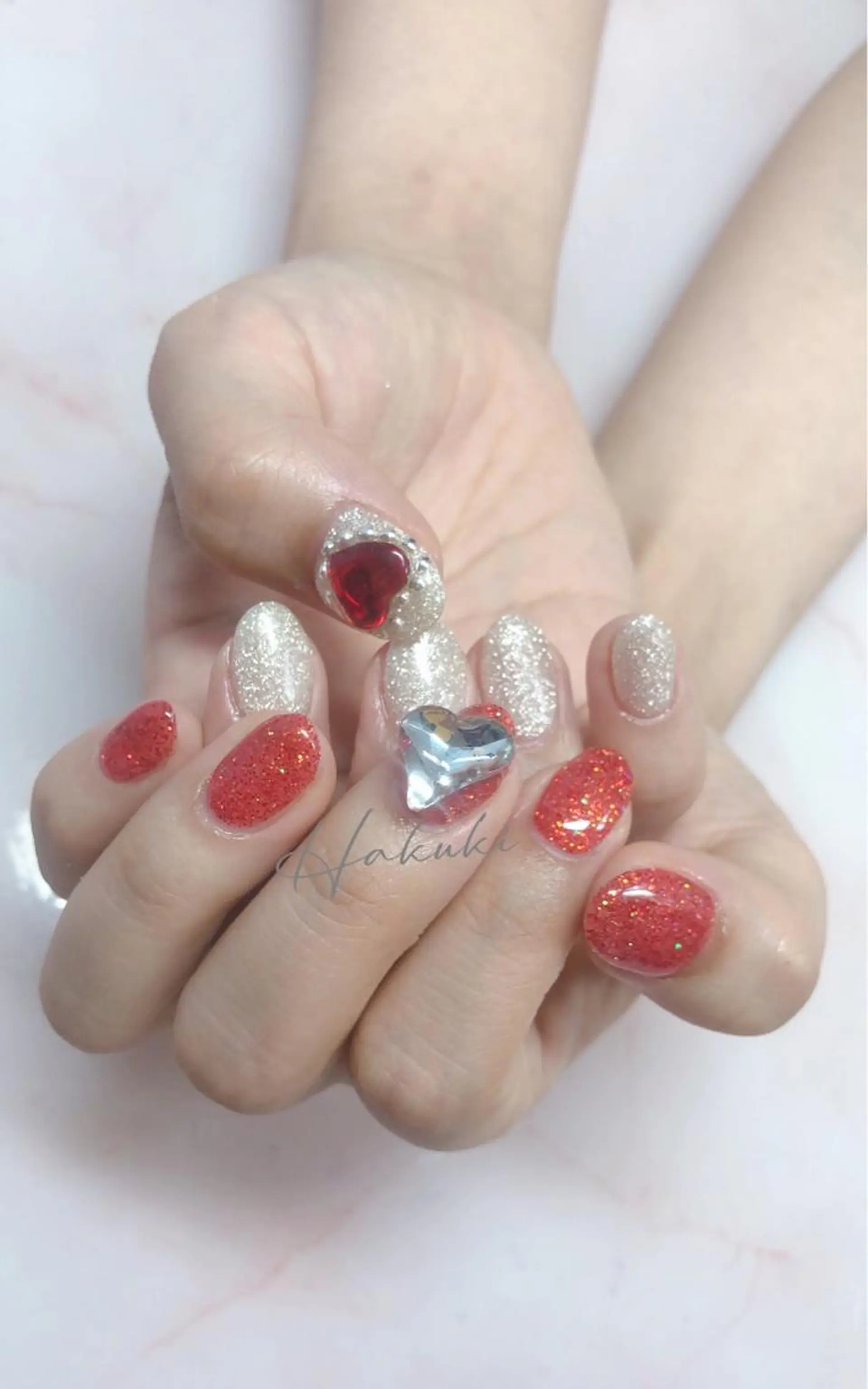 ネイル ハンドネイル ハンドケア ハク キのネイルデザイン