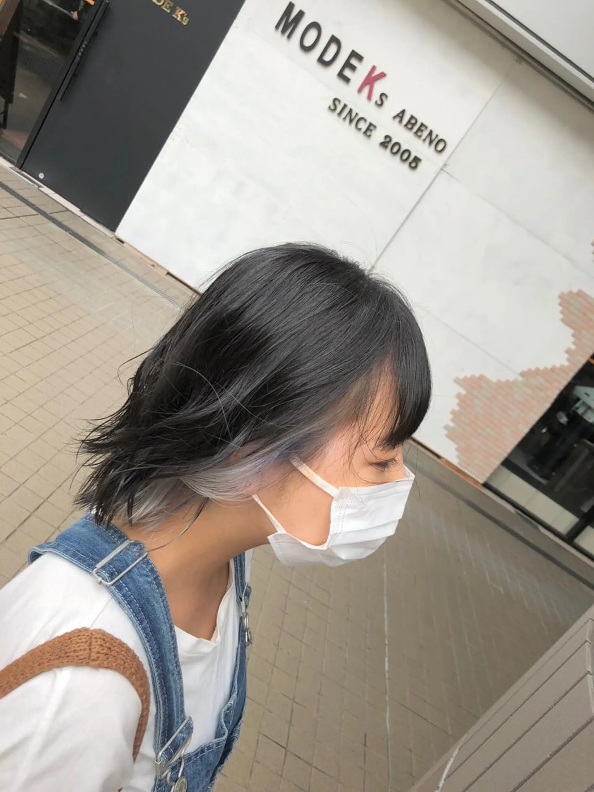 ショート カラー インナーカラー シルバー カット ヘアカラー トリートメント SHAFT Ieiriのヘアスタイル