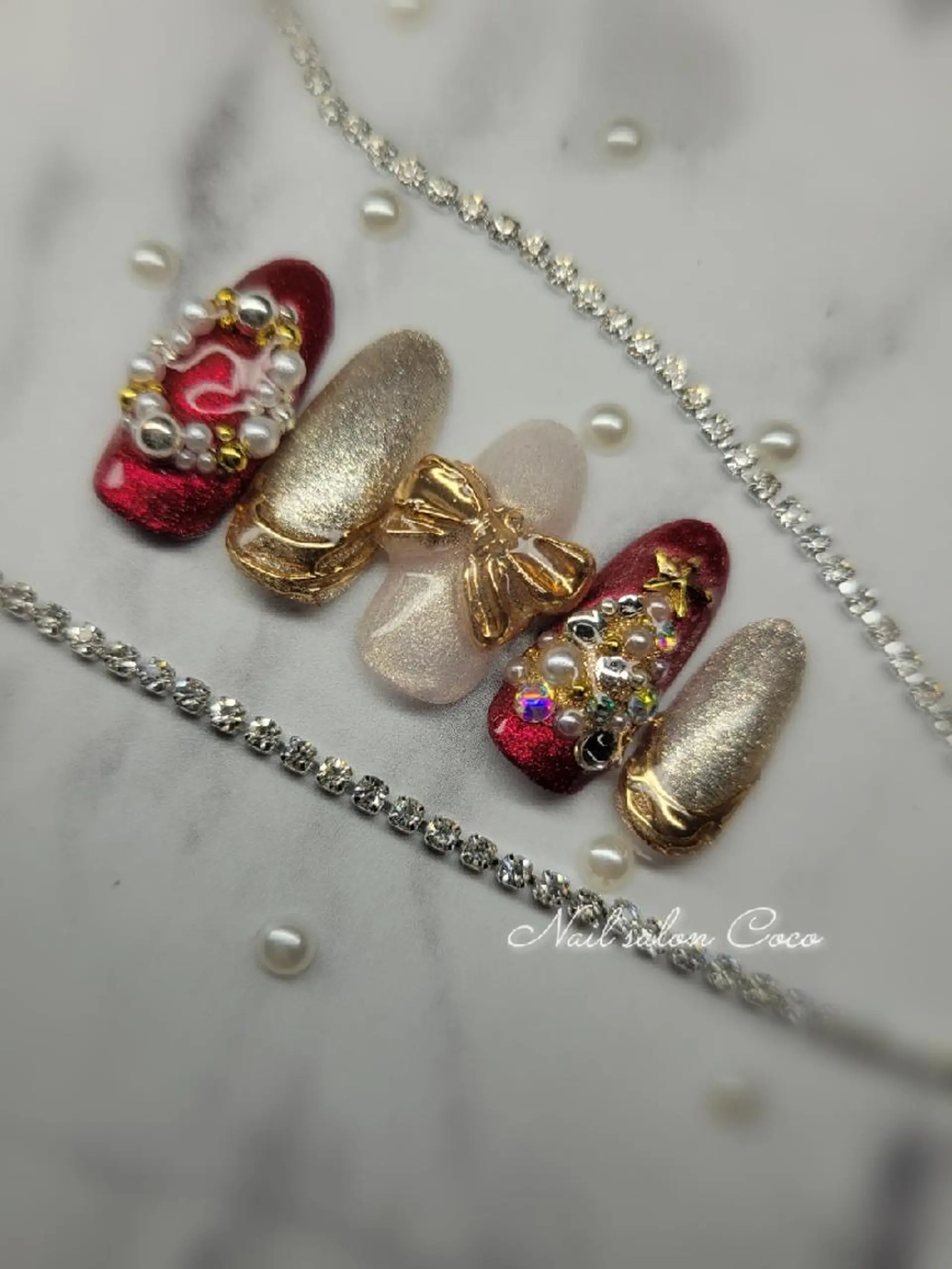 ネイル 赤色 冬ネイル クリスマス Nail salon Coco所属・Nail salon Coco【溝の口駅】のネイルデザイン