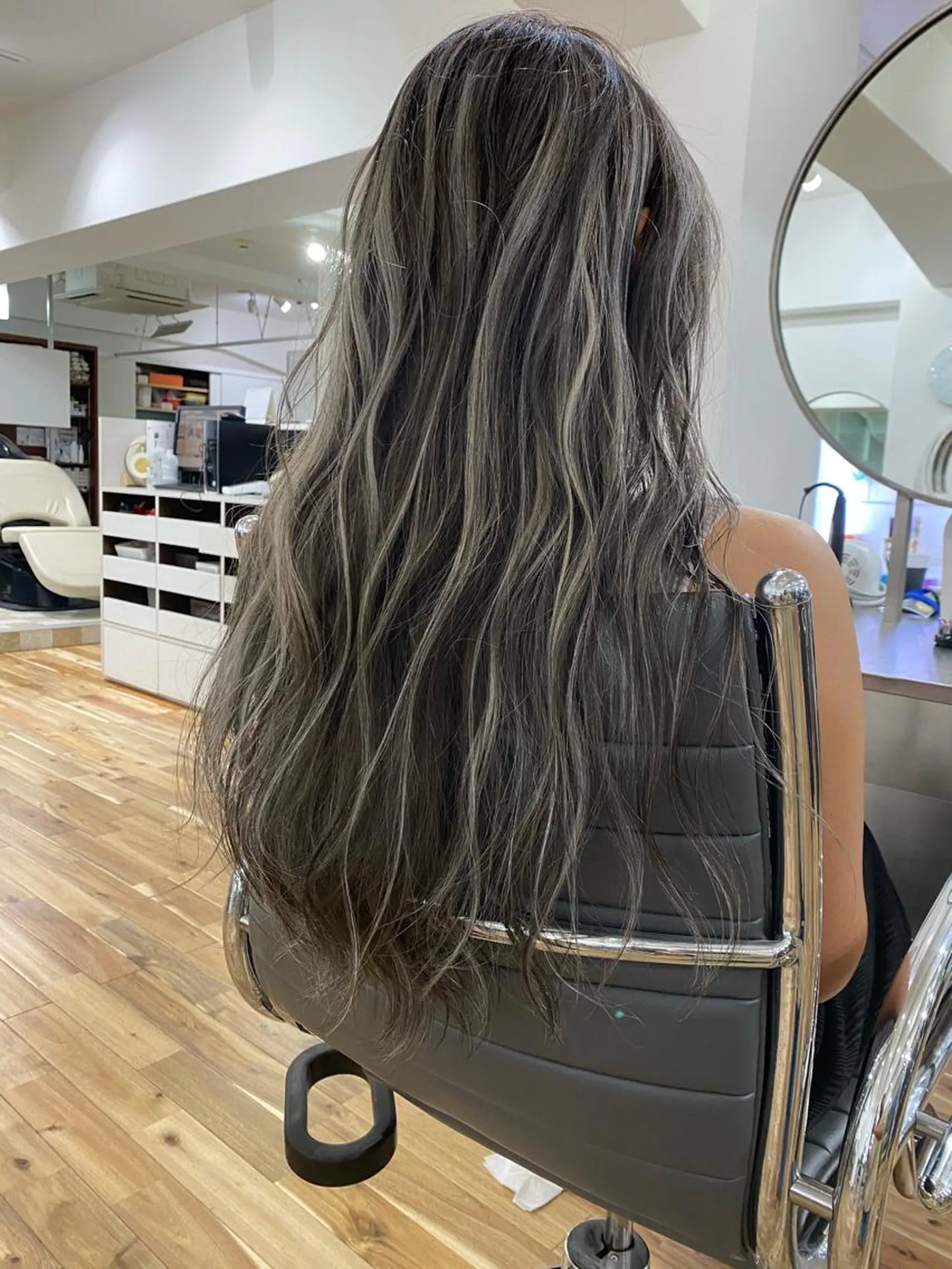 ロング カラー ヘアカラー トリートメント Tao所属・藤川 大智のヘアスタイル