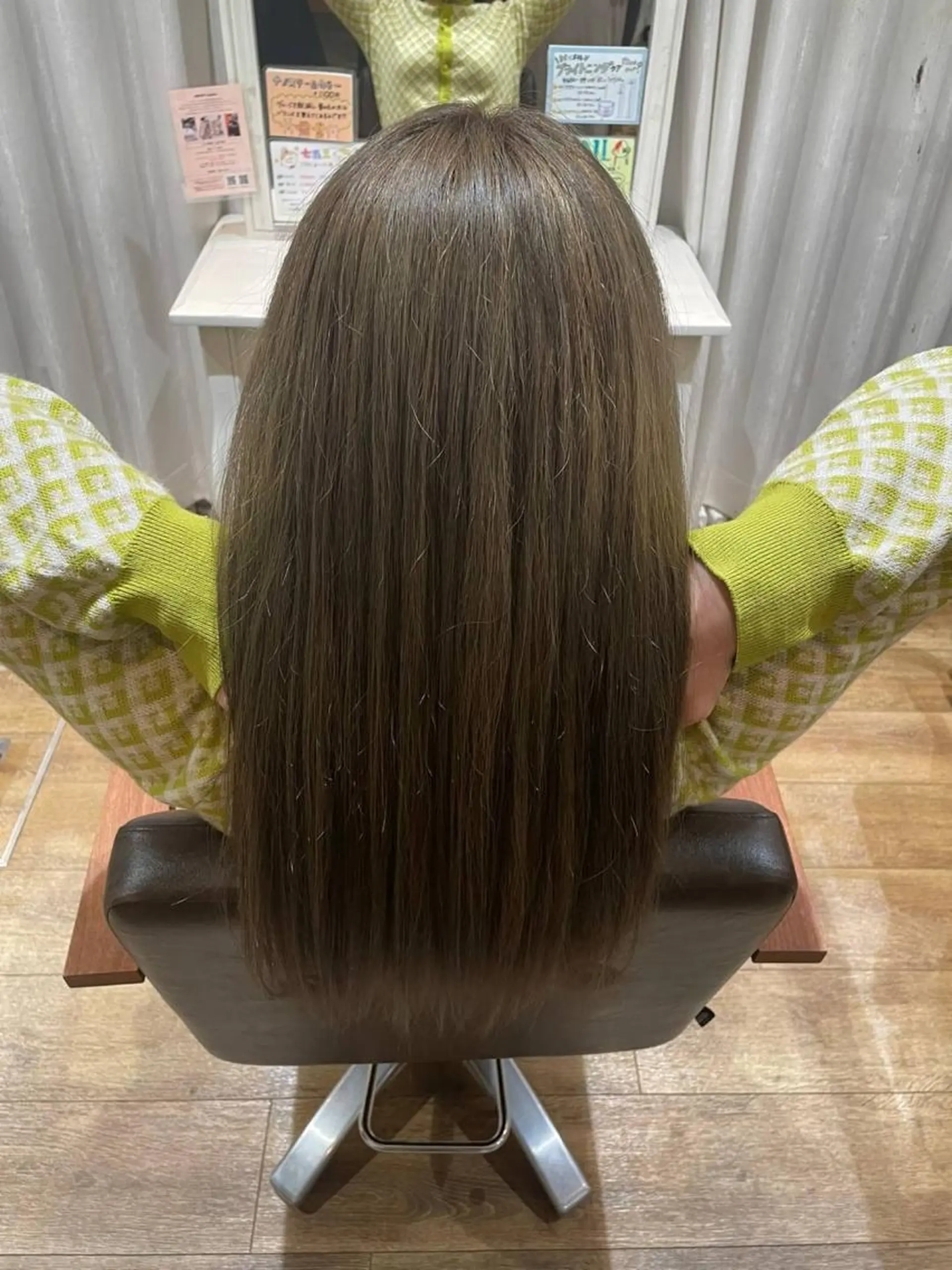 ロング カラー ヘアカラー 福本 光のヘアスタイル