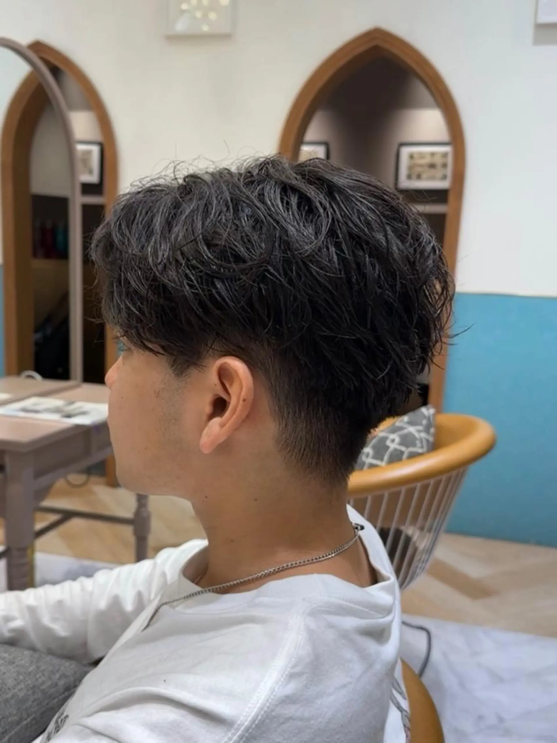 ショート メンズ 刈り上げ カット トリートメント 【池袋店 店長】伊藤 昂樹/曲がる縮毛矯正のヘアスタイル