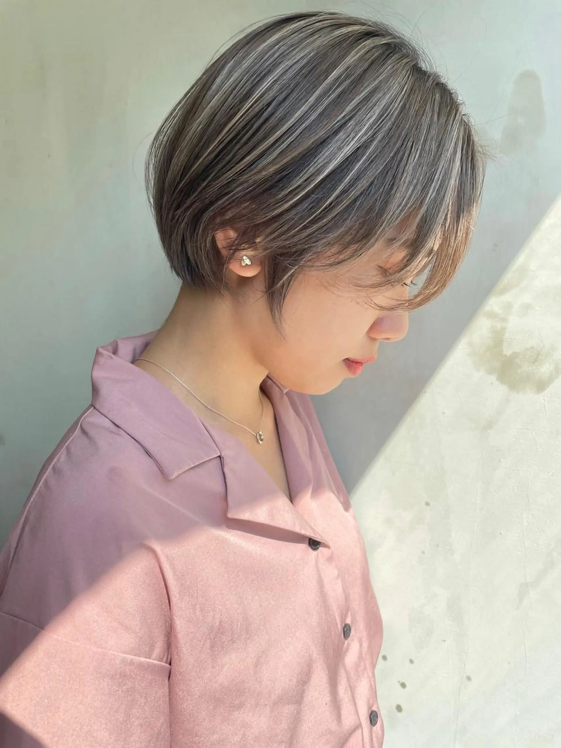 ショート カラー 瓜谷 亮磨のヘアスタイル