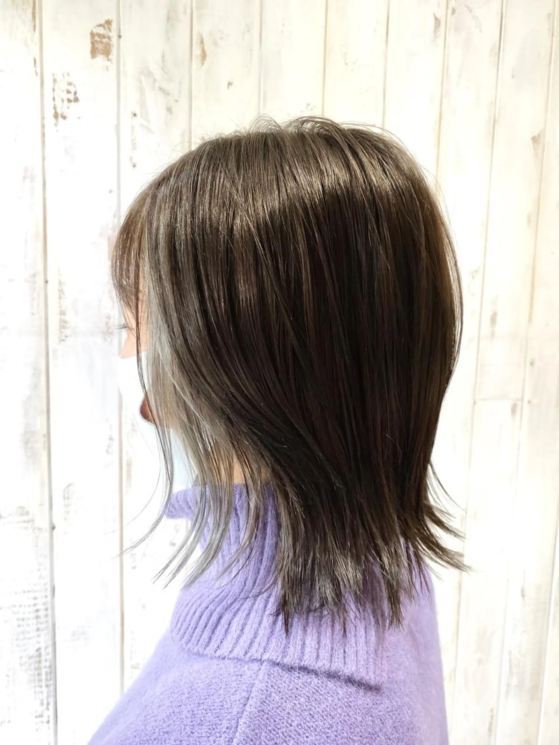 ミディアム カラー インナーカラー シルバー ヘアカラー やじま ひろこのヘアスタイル