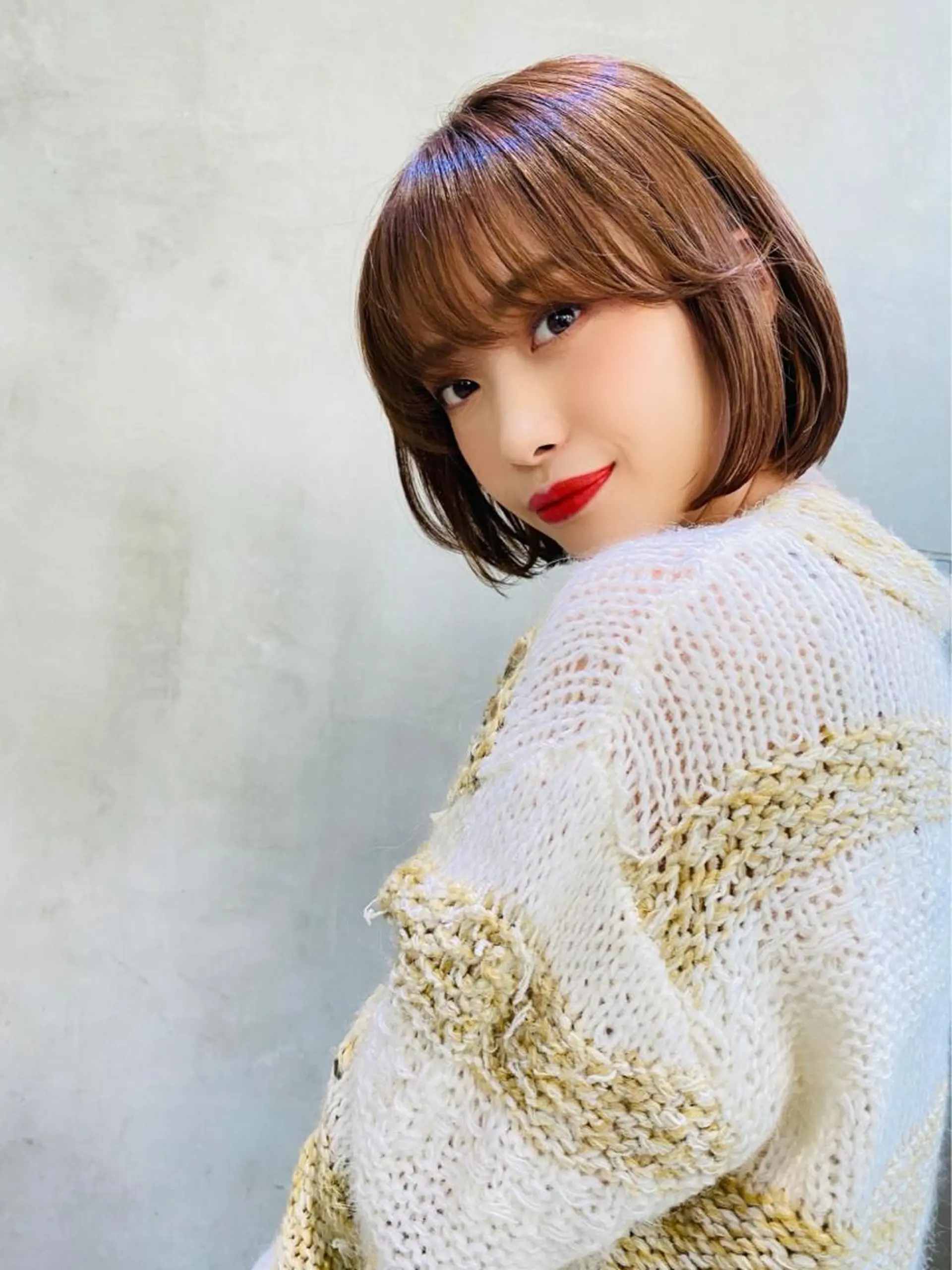 ミディアム ボブ MUSASHI ブリーチカラー◎のヘアスタイル