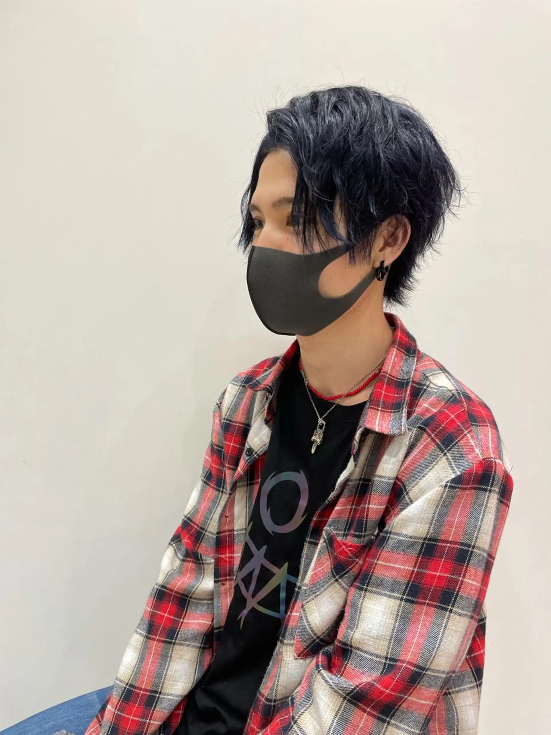 ショート カラー メンズ メンズブリーチ ブリーチ ブルーカラー ブルーラベンダー ラベンダーカラー ハッシュカット レイヤー池袋のヘアスタイル