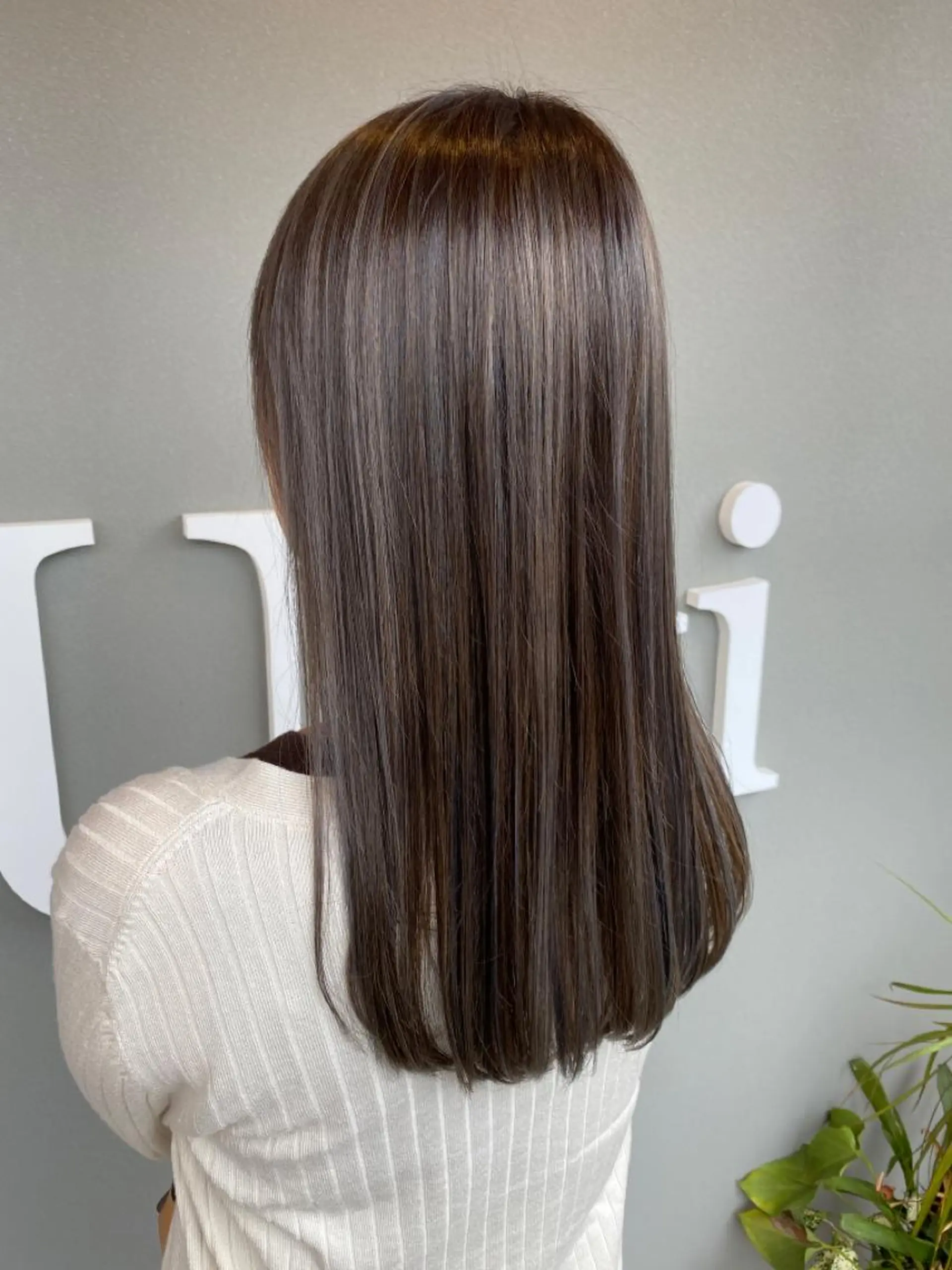 ロング ヘアカラー トリートメント U&i所属・平田 広大のヘアスタイル