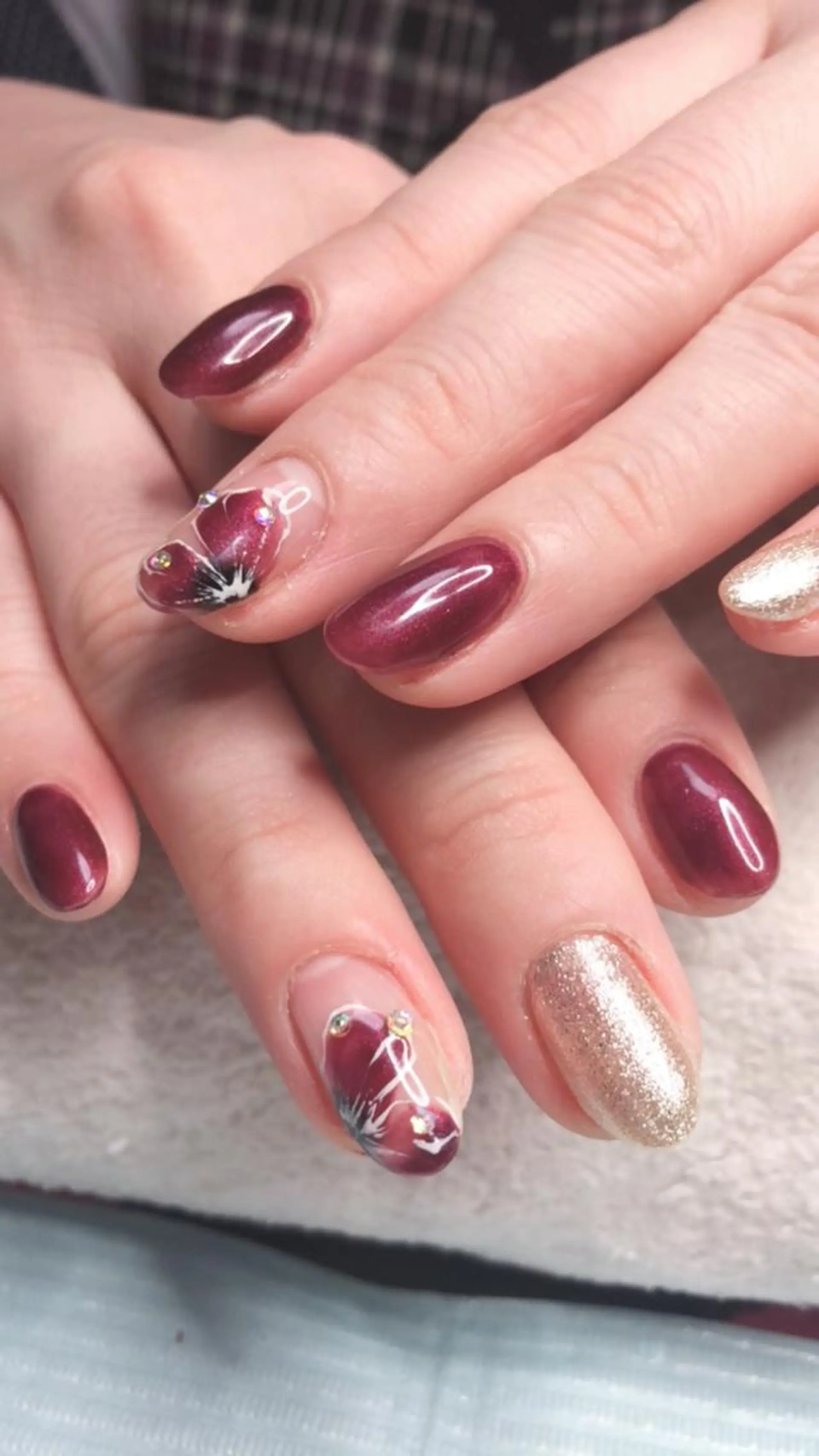 セミロング ネイル 長さ出し専門 nynaのネイルデザイン