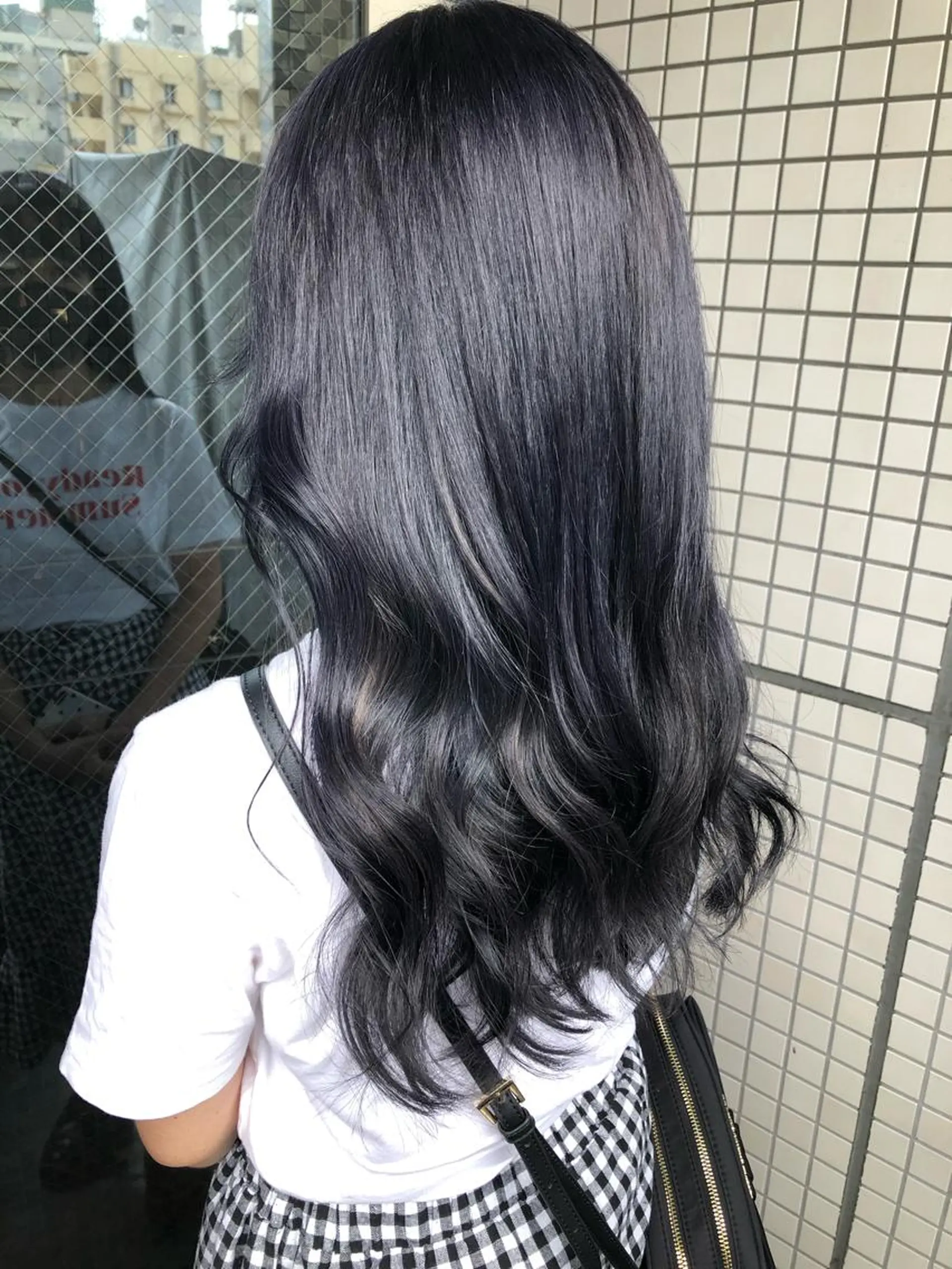 セミロング カラー 黒髪 ブルーカラー ブルーブラック 女性リピ90%🍨 🩷佐藤みずきのヘアスタイル