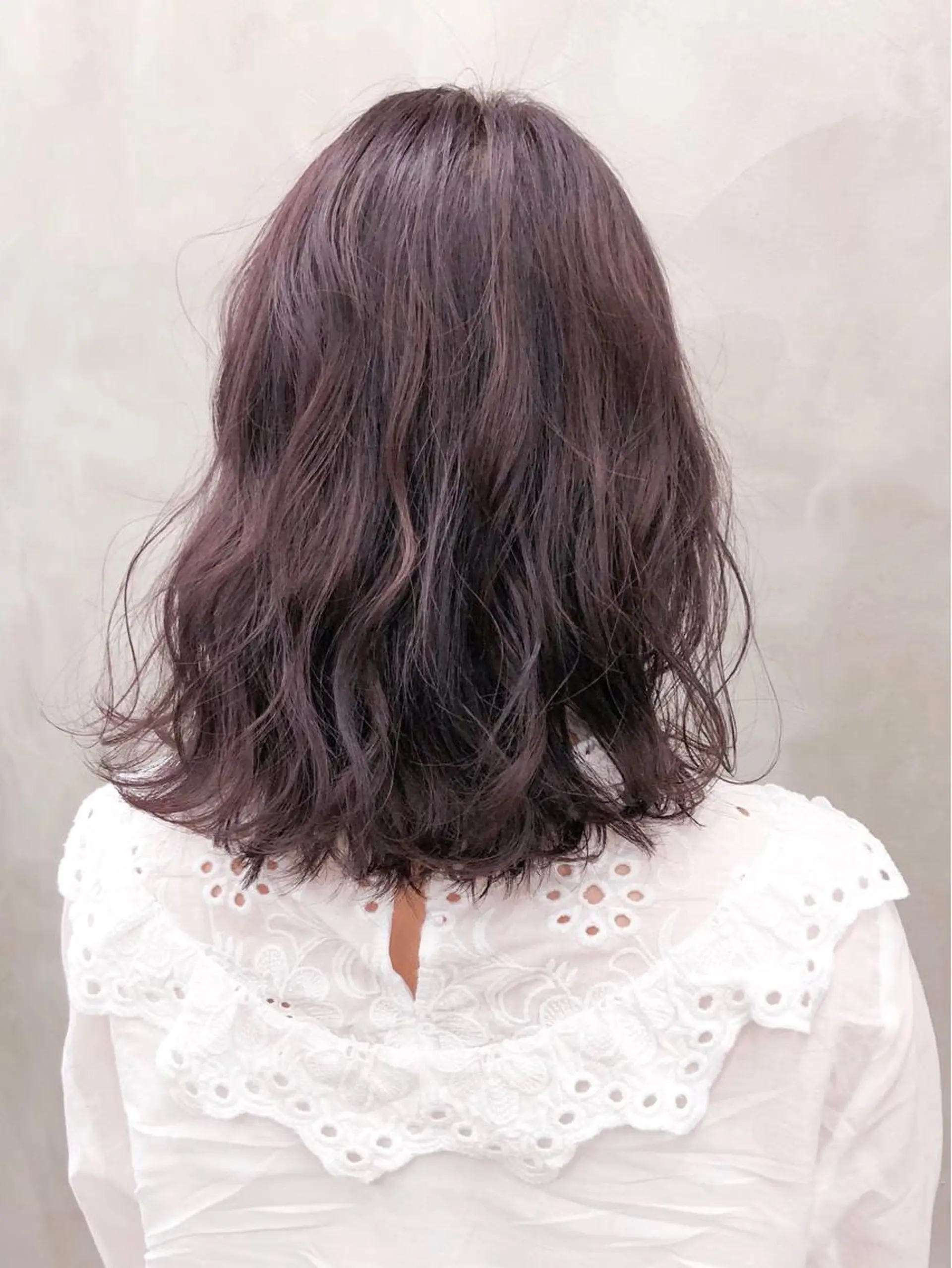 カラー バイオレットカラー ショート・ボブ 徳竹淳一のヘアスタイル