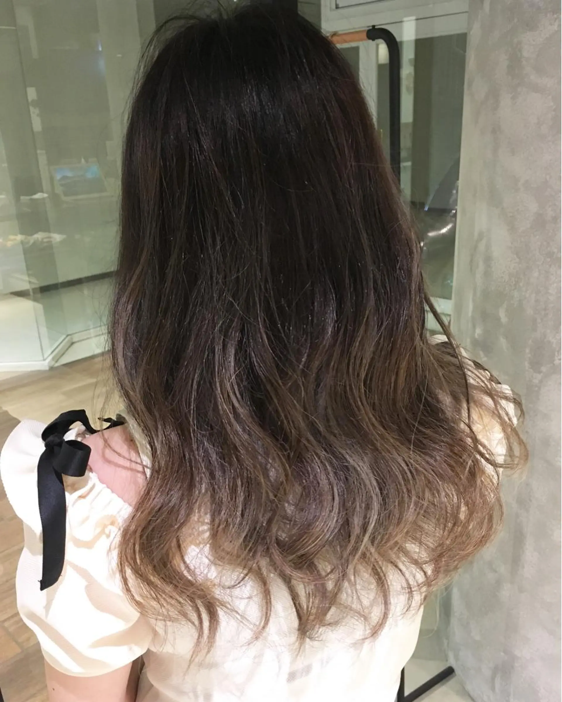 ロング カラー 國村 優のヘアスタイル