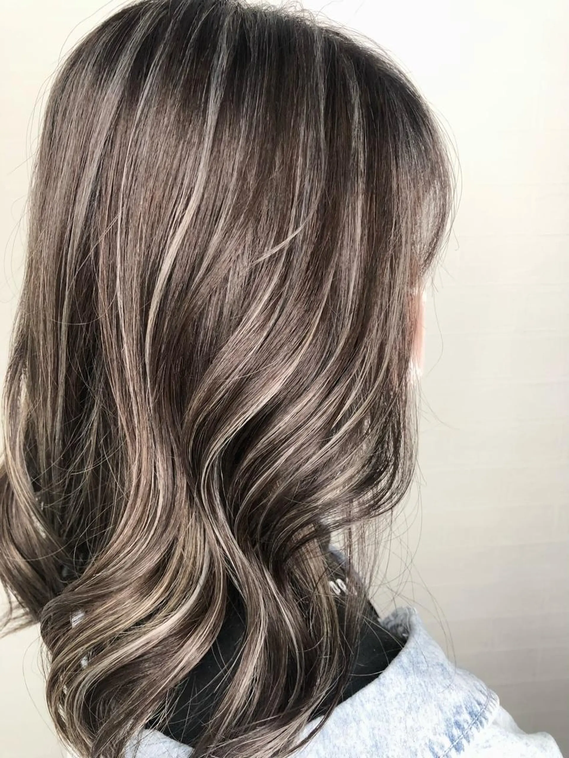 ミディアム ハイライト ヘアカラー 髪質改善ストレートo rメンズスタイル今岡のヘアスタイル