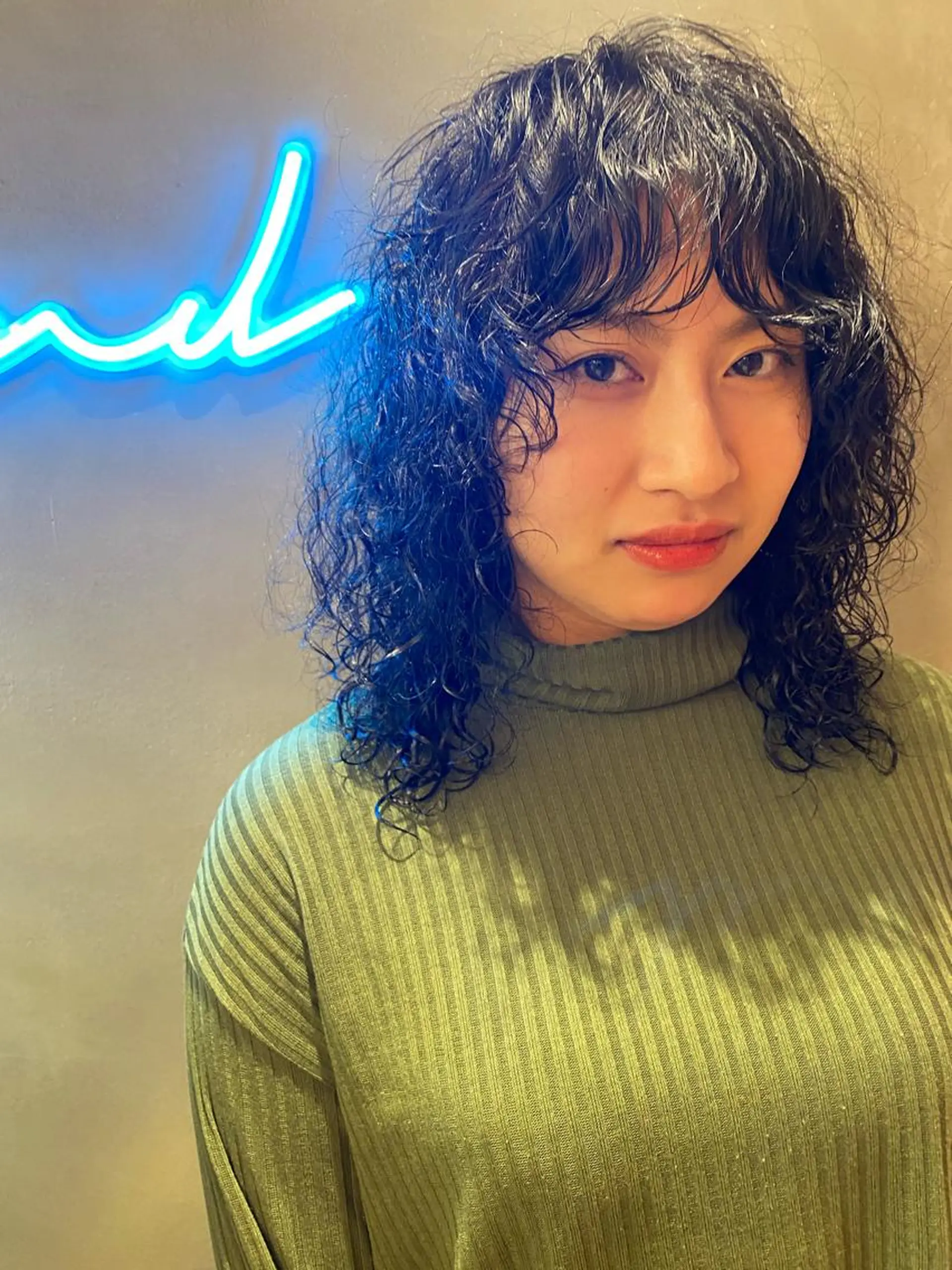 ミディアム パーマ 韓国ヘア/レイヤー/ 縮毛矯正🫧伊勢のヘアスタイル