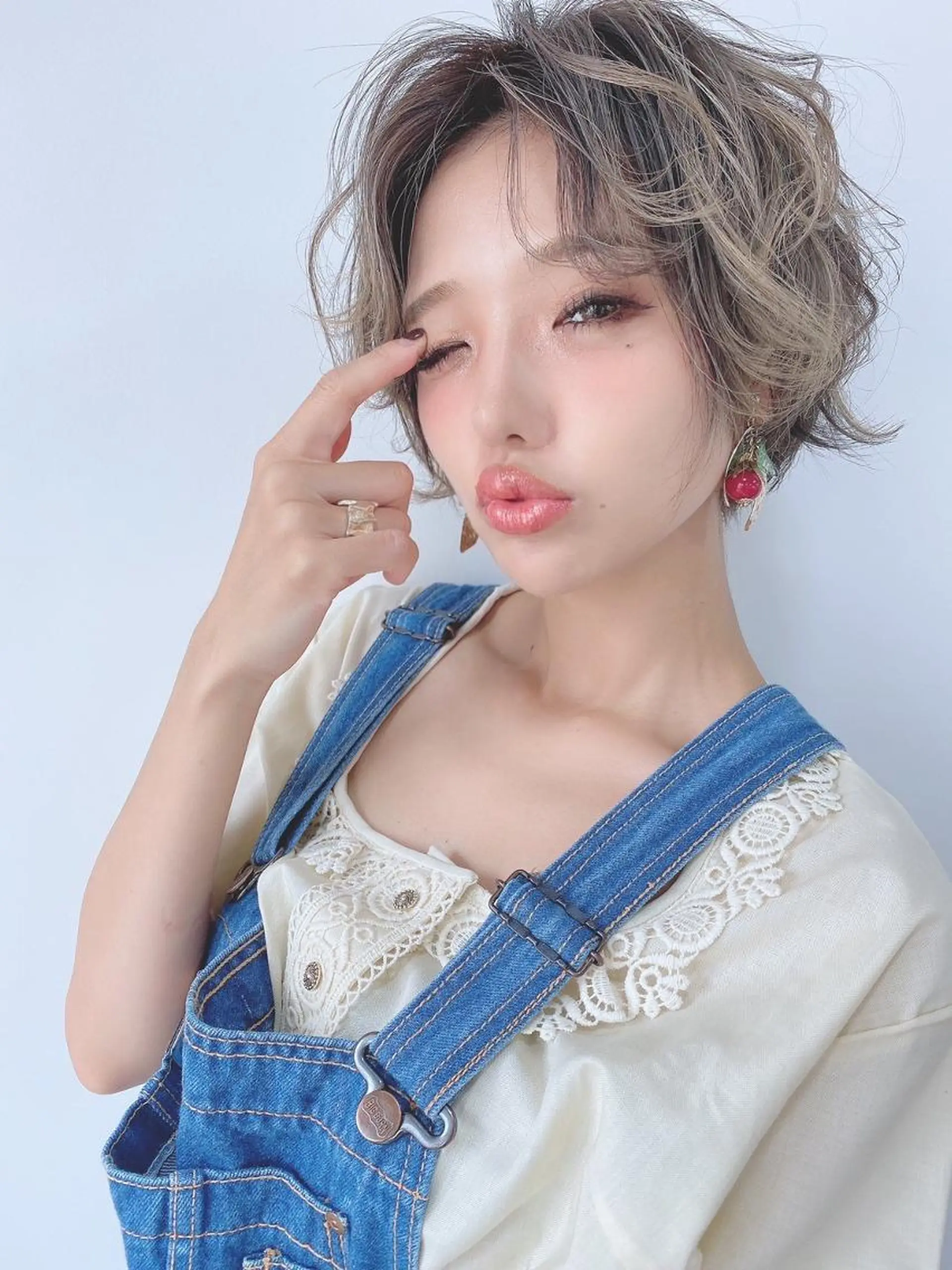 ショート カラー ショートボブ アッシュ アッシュブラウン ブラウンカラー 透明感カラー ⭐️Shelter by TOKYO⭐️のヘアスタイル