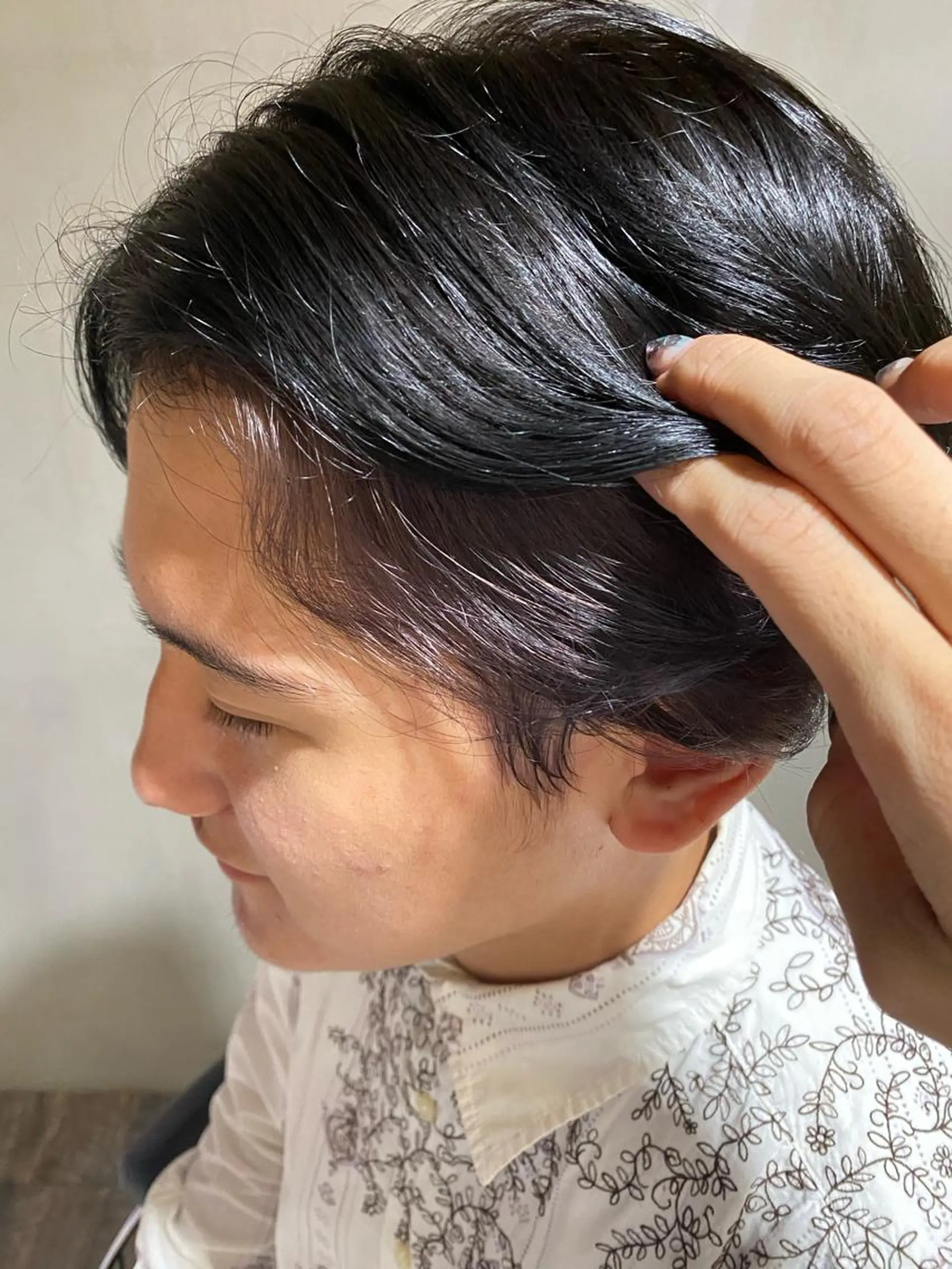 カラー メンズ ヘアカラー 梅田ハイトーン チダ ヒナノのヘアスタイル