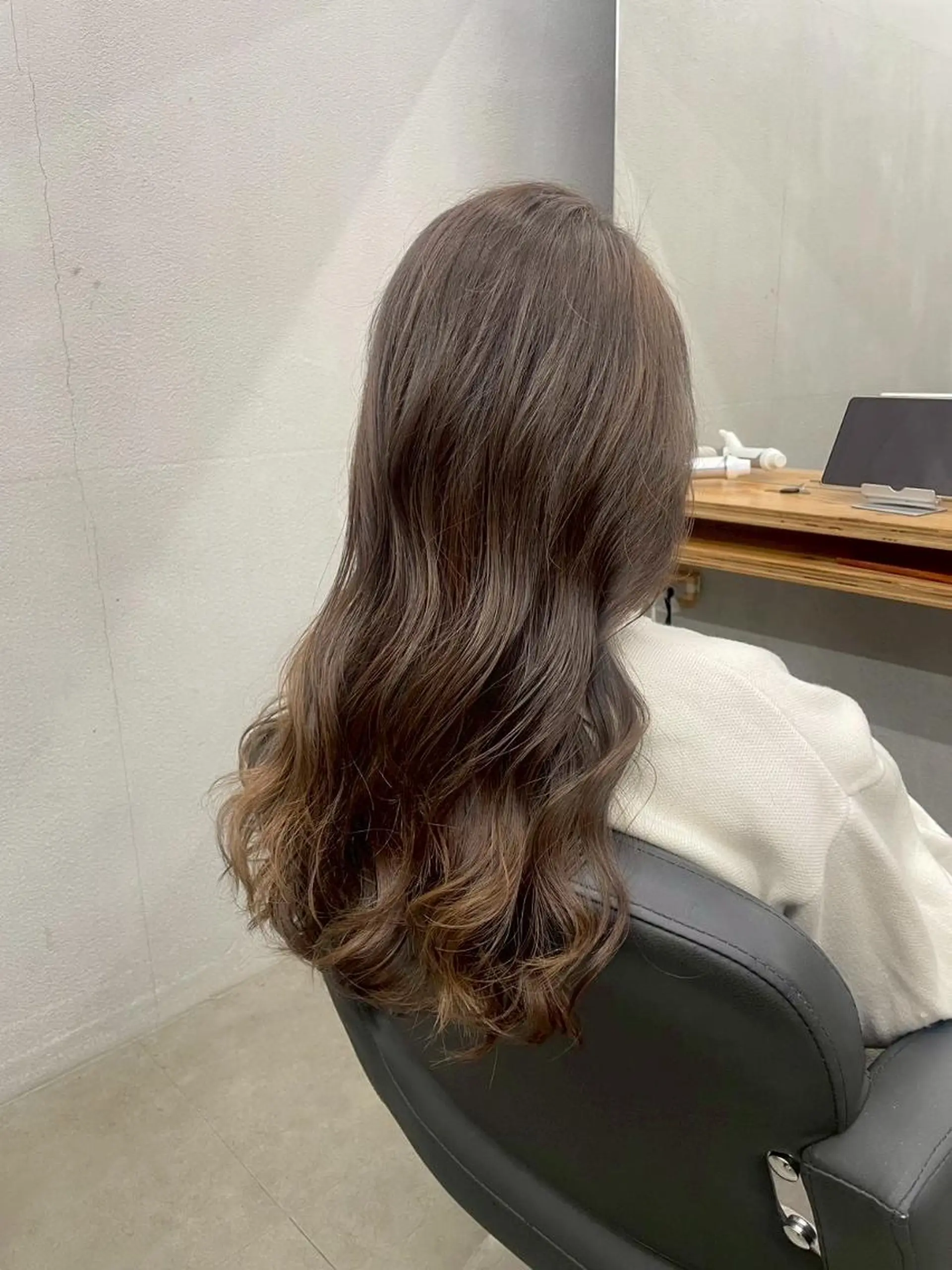 ロング N 【エヌ】のヘアスタイル