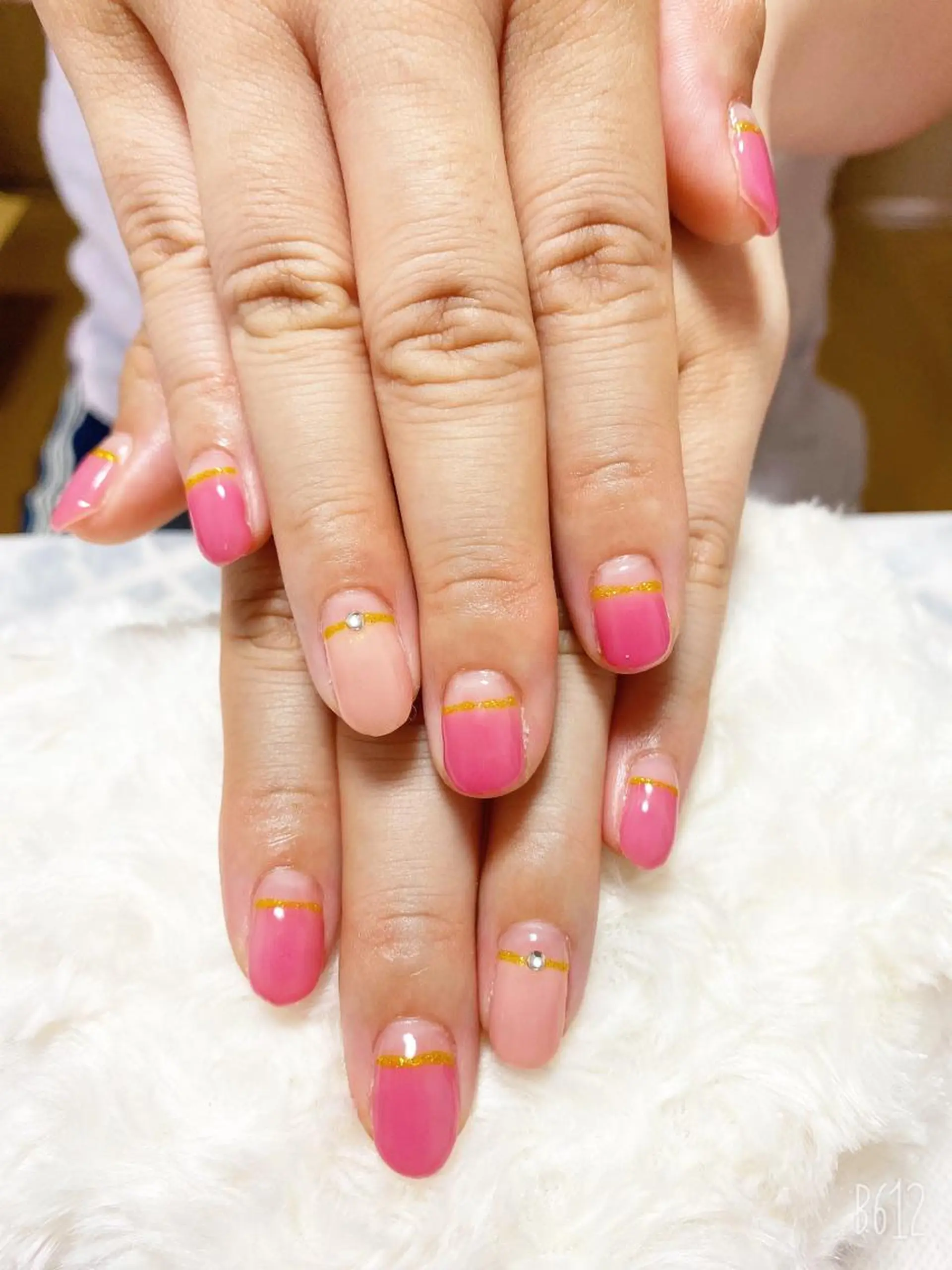 ネイル The Best Beauty受付担当のヘアスタイル