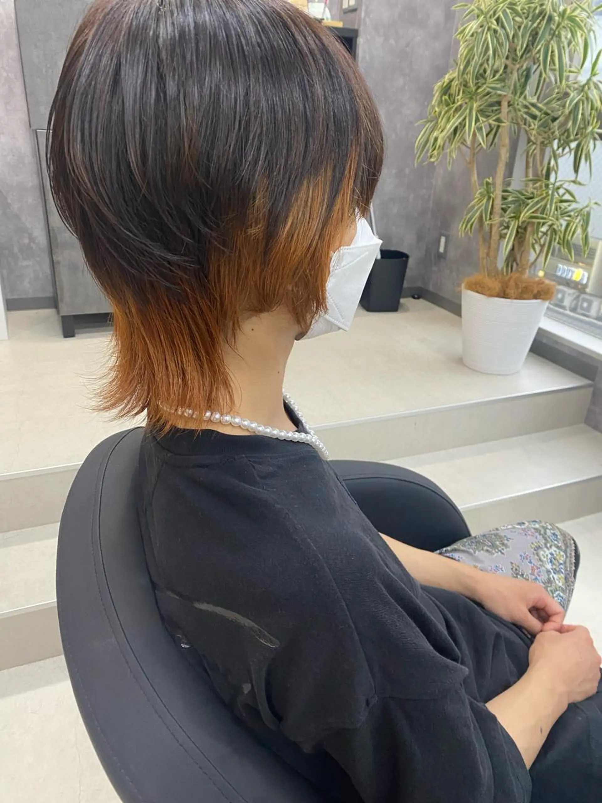 カラー メンズ メンズウルフカット オレンジ ウルフカット まつ毛パーマ専門 茉里のヘアスタイル