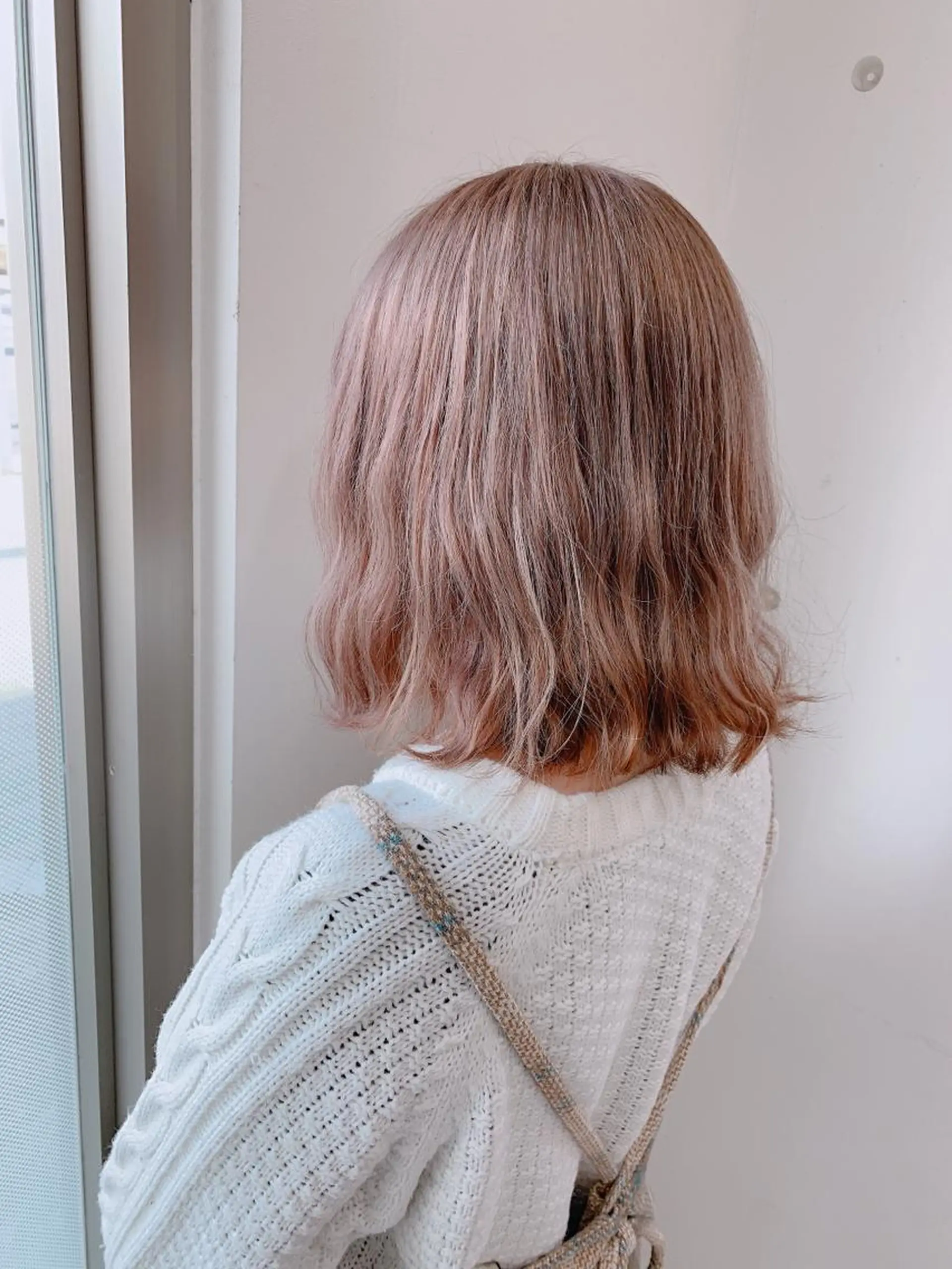 ミディアム カラー 白髪ぼかしハイライト 柳川拓哉のヘアスタイル