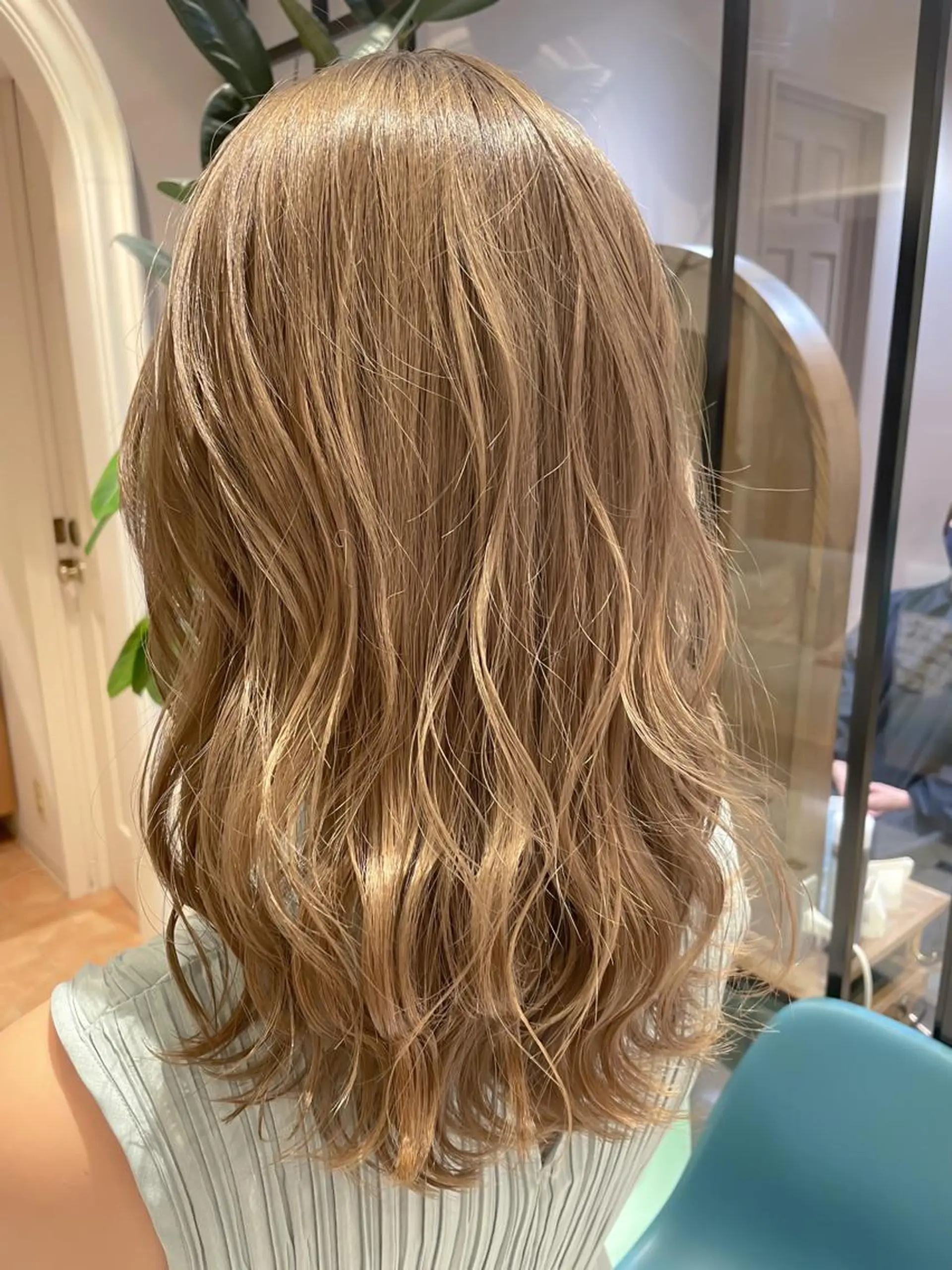 ミディアム カラー レイヤー🇰🇷 韓国ヘア💕トモミのヘアスタイル