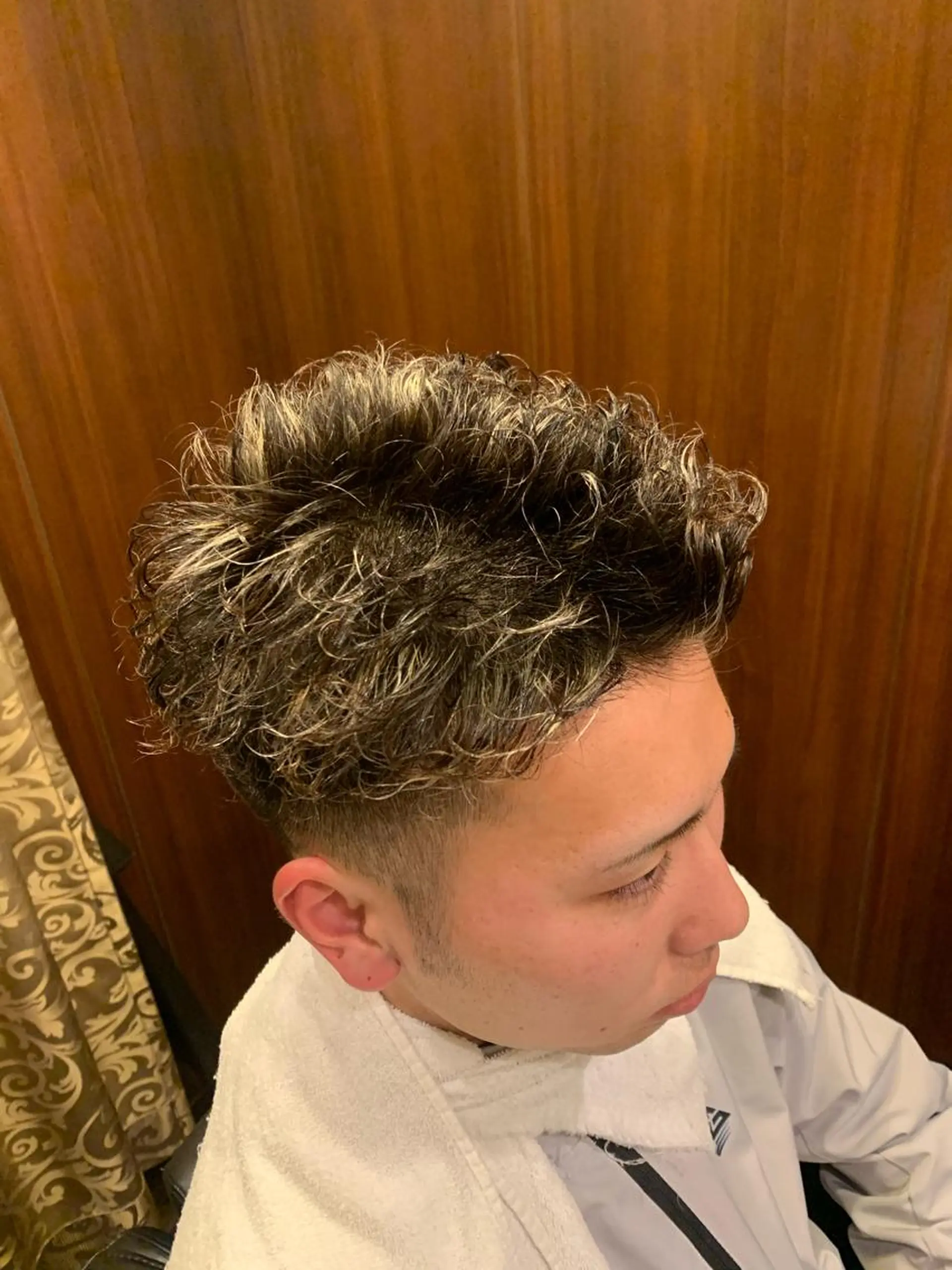 ショート ヒロ銀座ヘアーサロン所属・博多 関のヘアスタイル