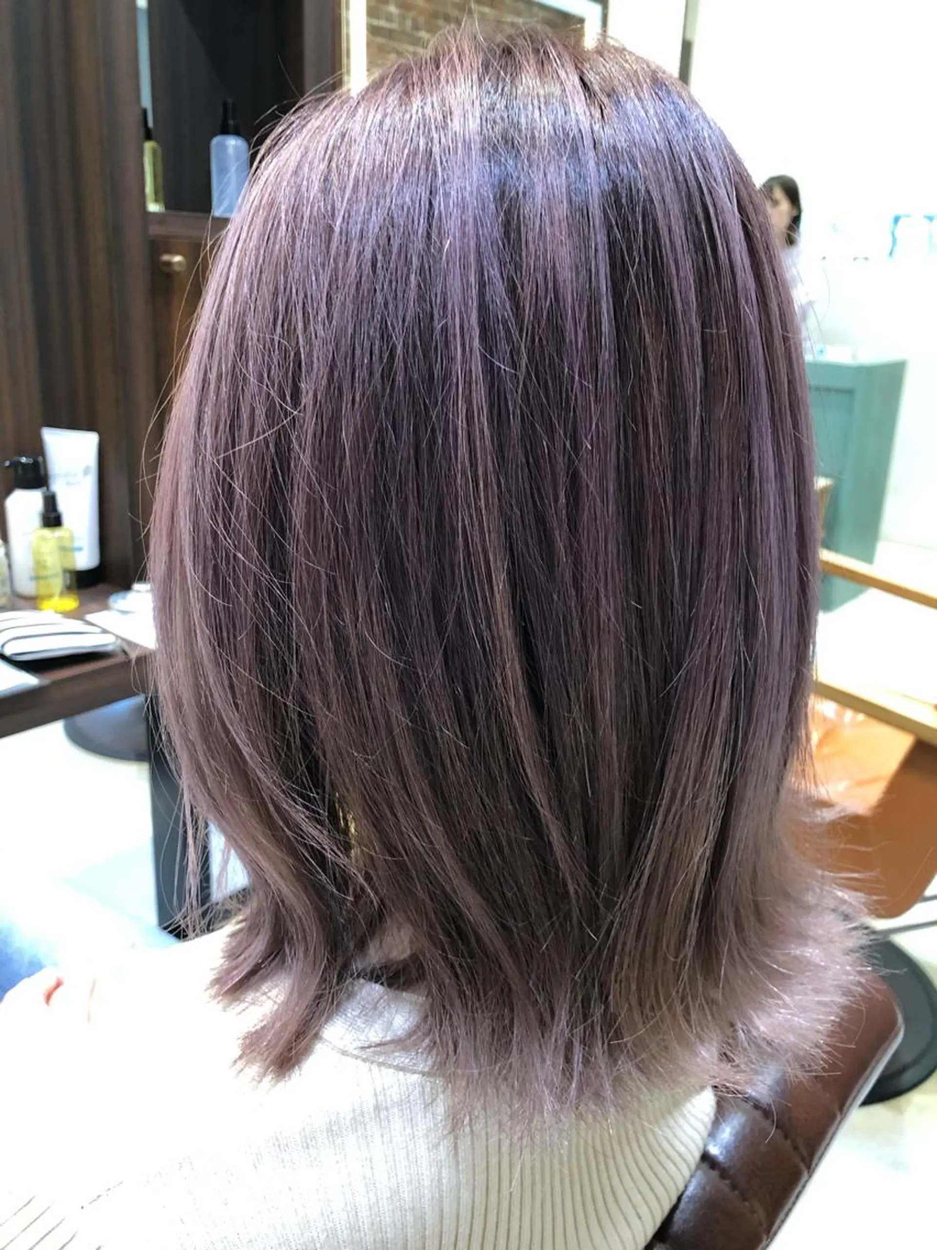 ミディアム カラー アッシュ ブリーチ ラベンダーカラー ラベンダーアッシュ 松本 明日可のヘアスタイル