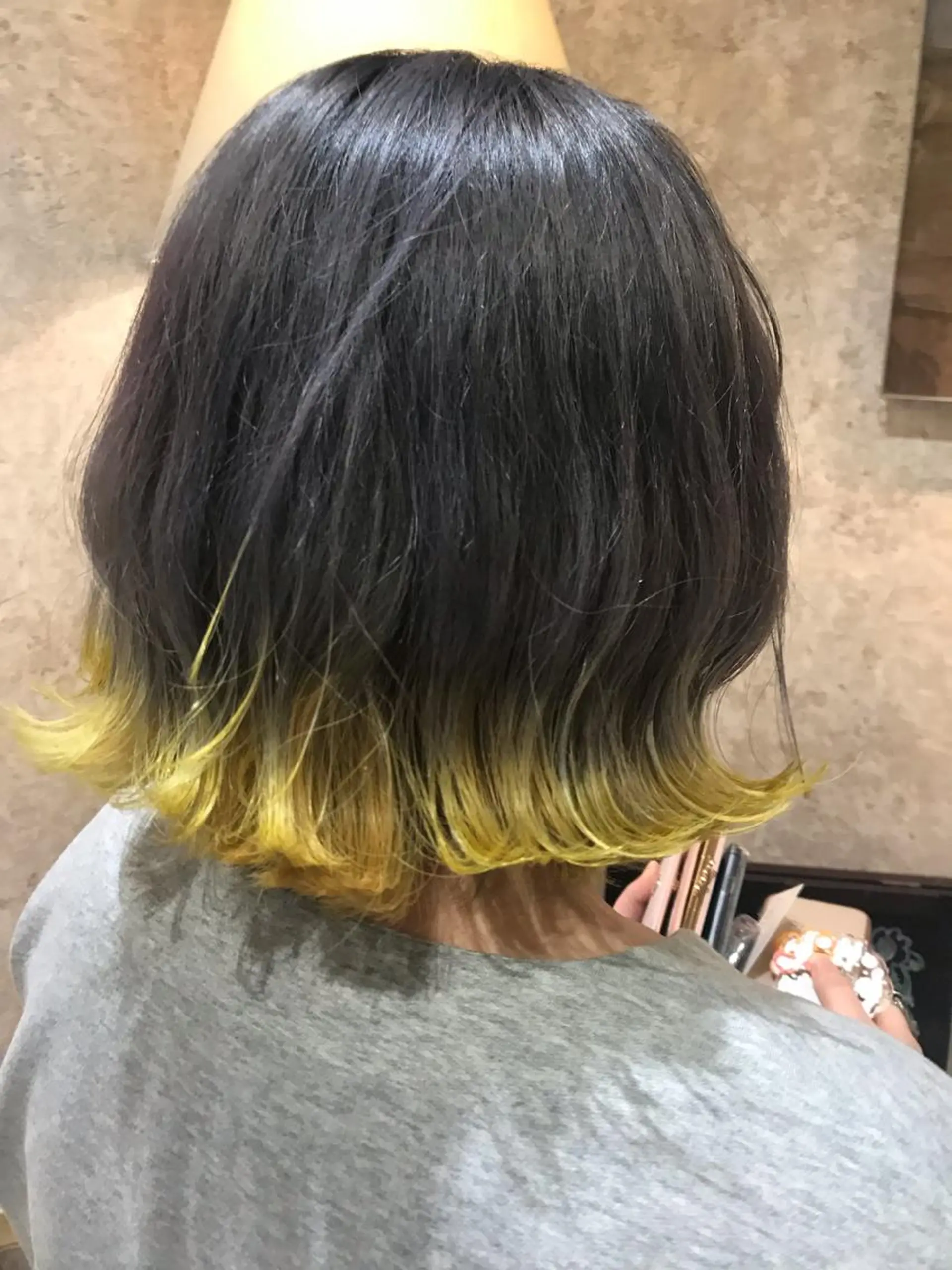 ミディアム カラー ヘアアレンジ ブリーチ ケアブリーチ インナーカラー earth尾形美穂 🫧髪質改善縮毛🫧のヘアスタイル