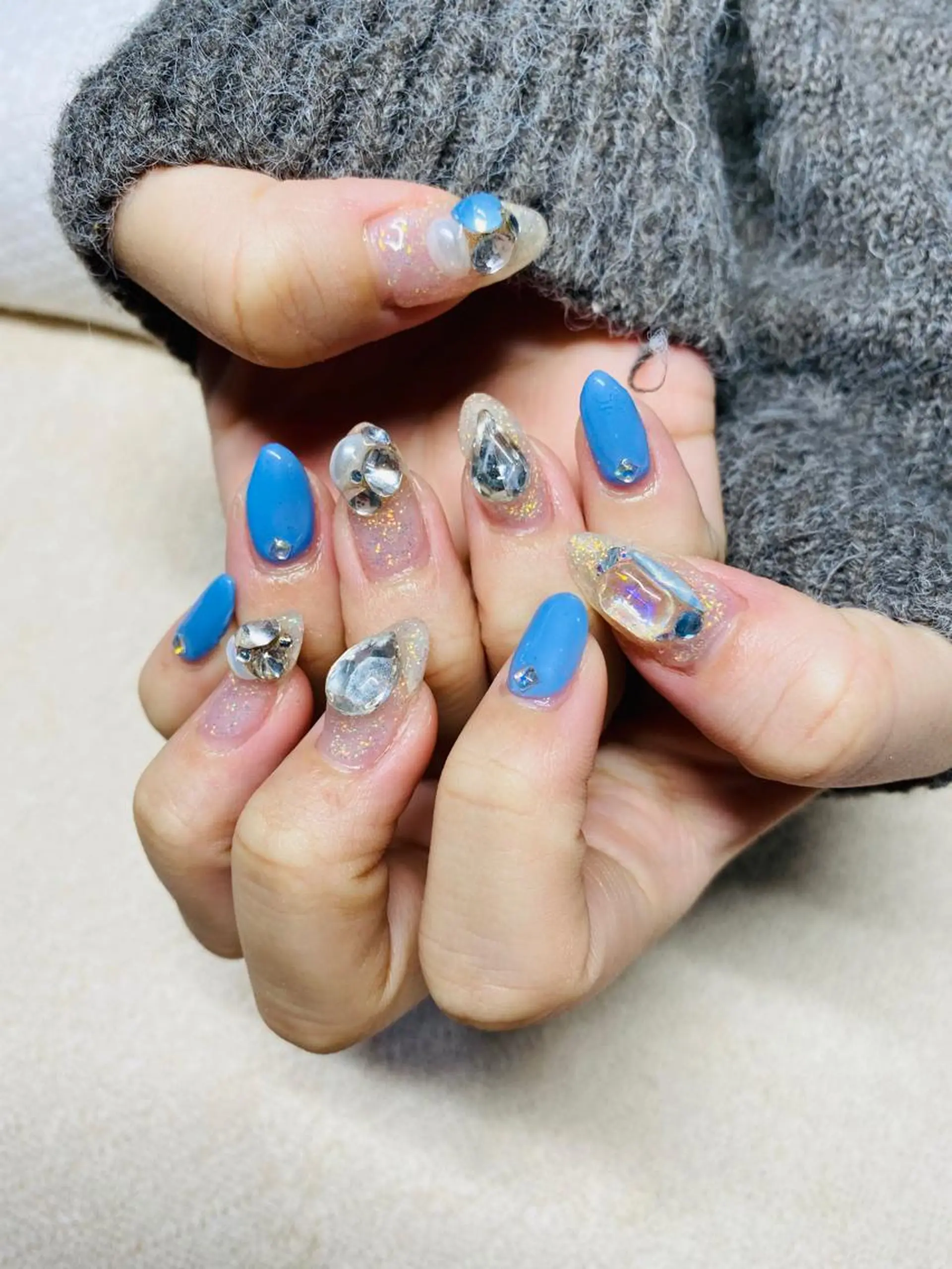 ネイル ストーンネイル ハンドネイル nail salon "a"のネイルデザイン