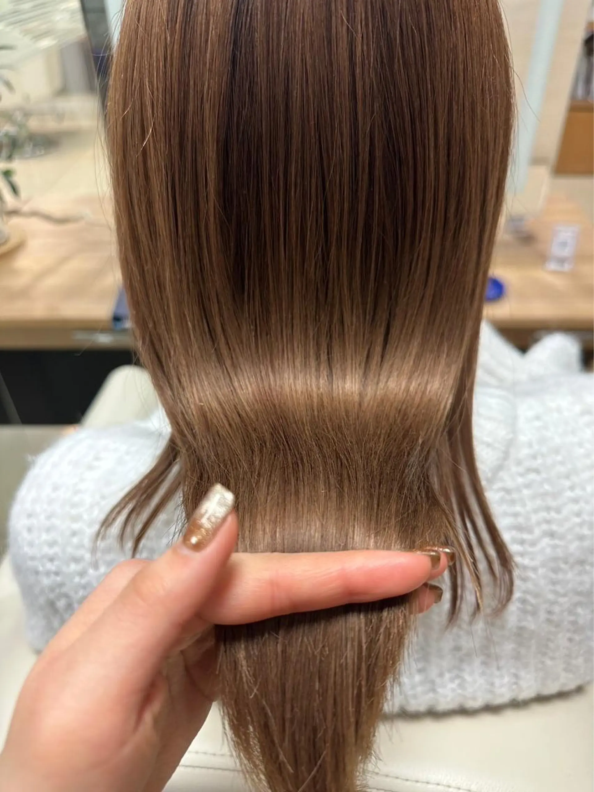 セミロング ミディアム/レイヤー ハイライト/aikaのヘアスタイル